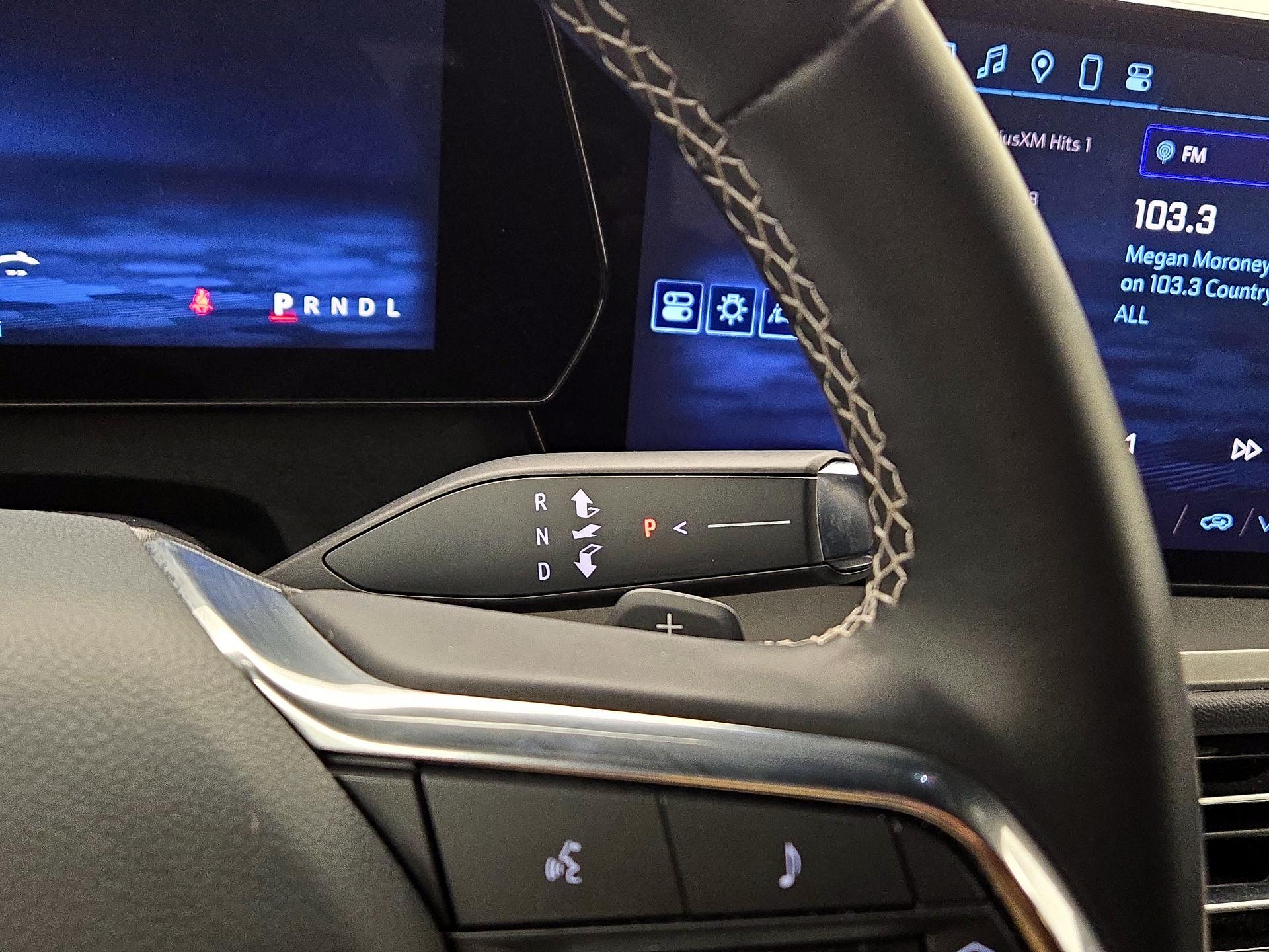 Thumbnail: 2025 Chevrolet Traverse - 17