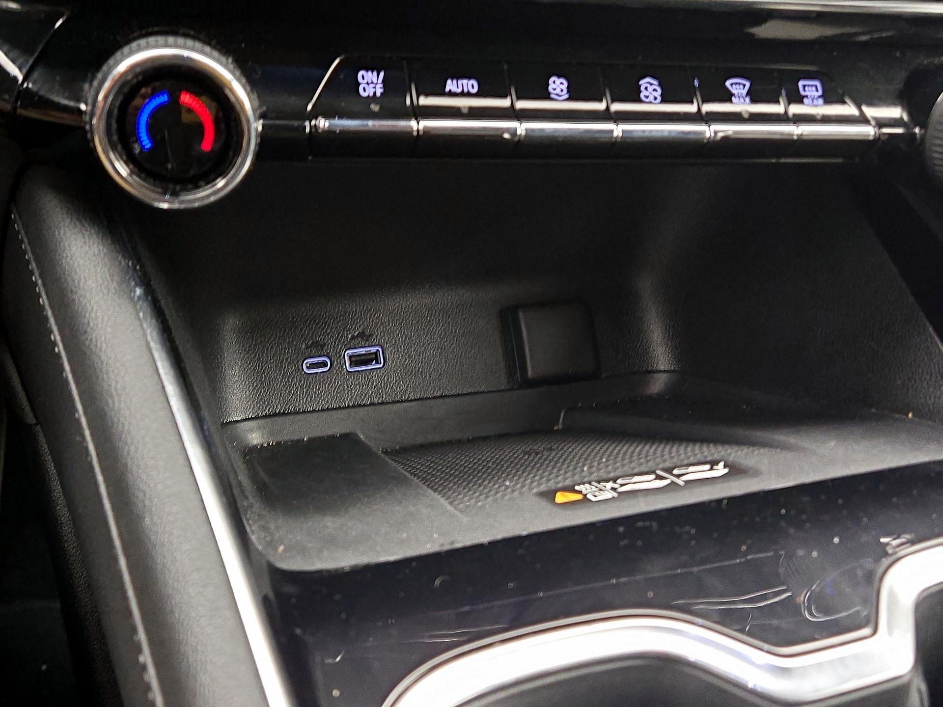 Thumbnail: 2025 Chevrolet Traverse - 18