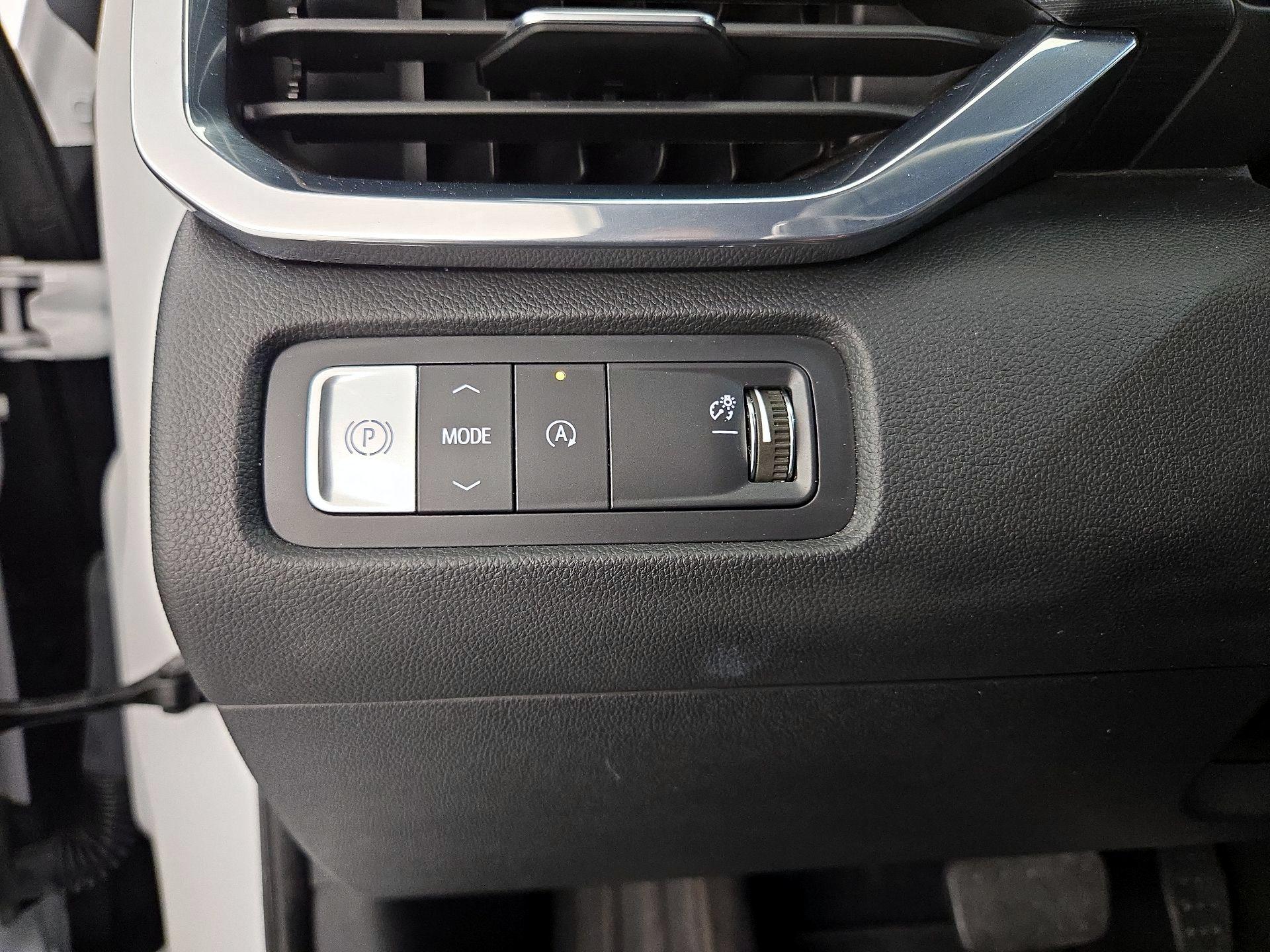 Thumbnail: 2025 GMC Acadia - 13