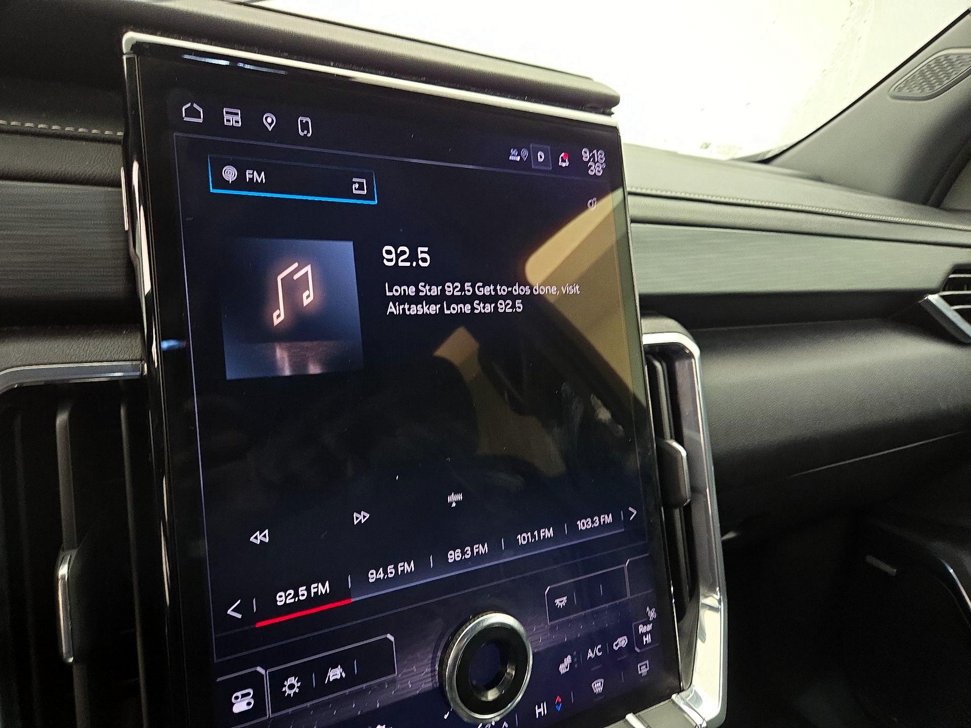 Thumbnail: 2025 GMC Acadia - 16