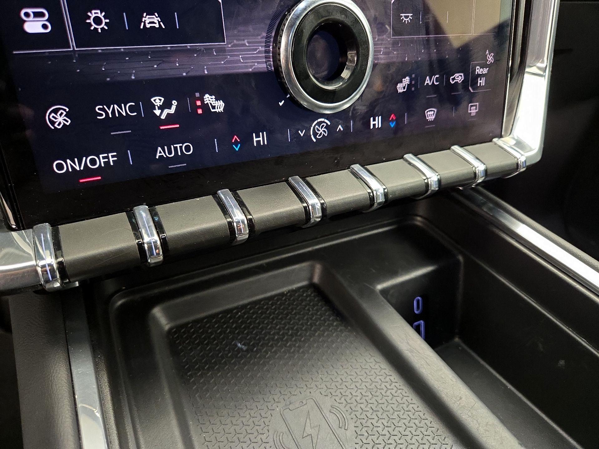 Thumbnail: 2025 GMC Acadia - 17