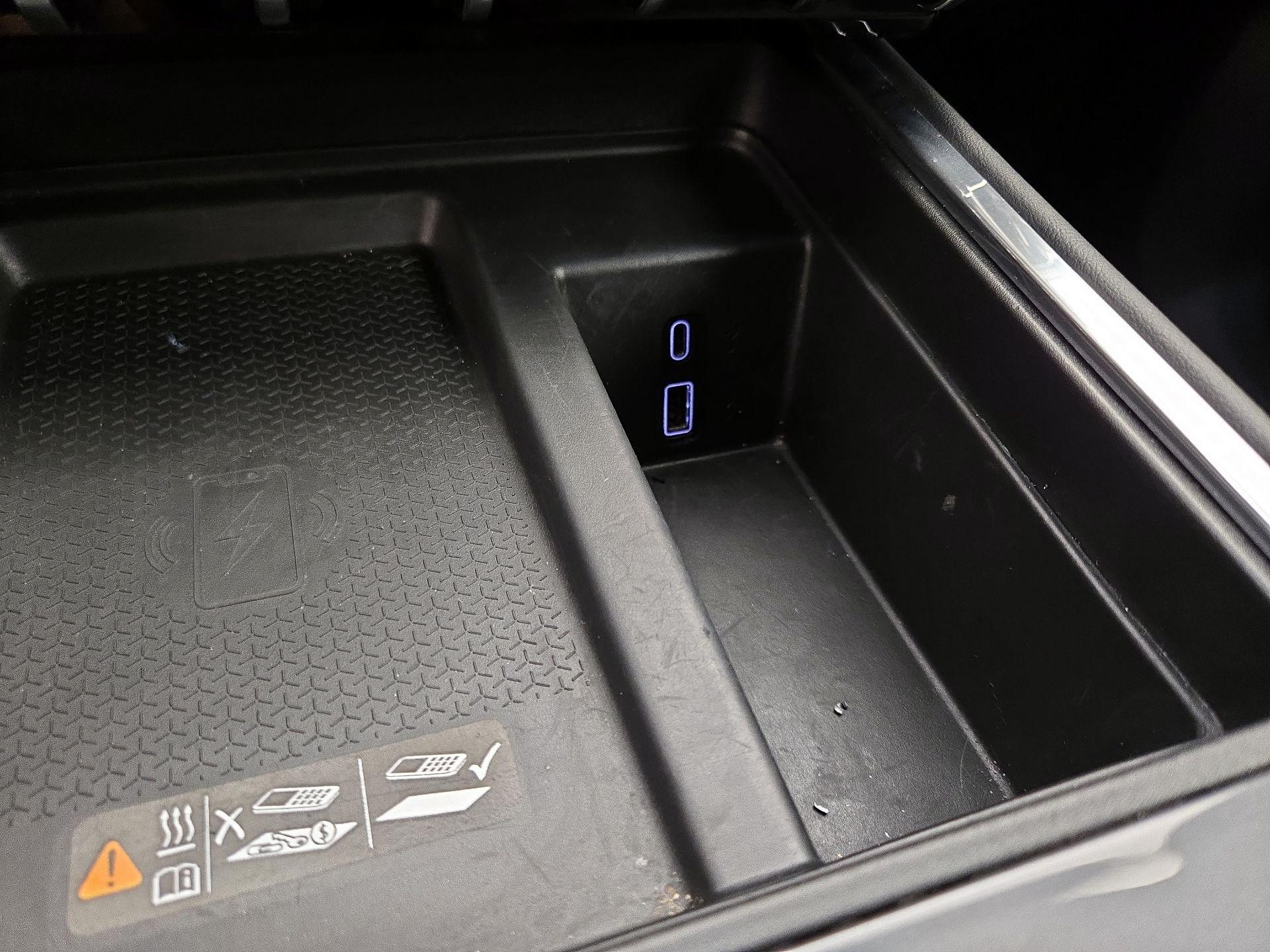 Thumbnail: 2025 GMC Acadia - 19