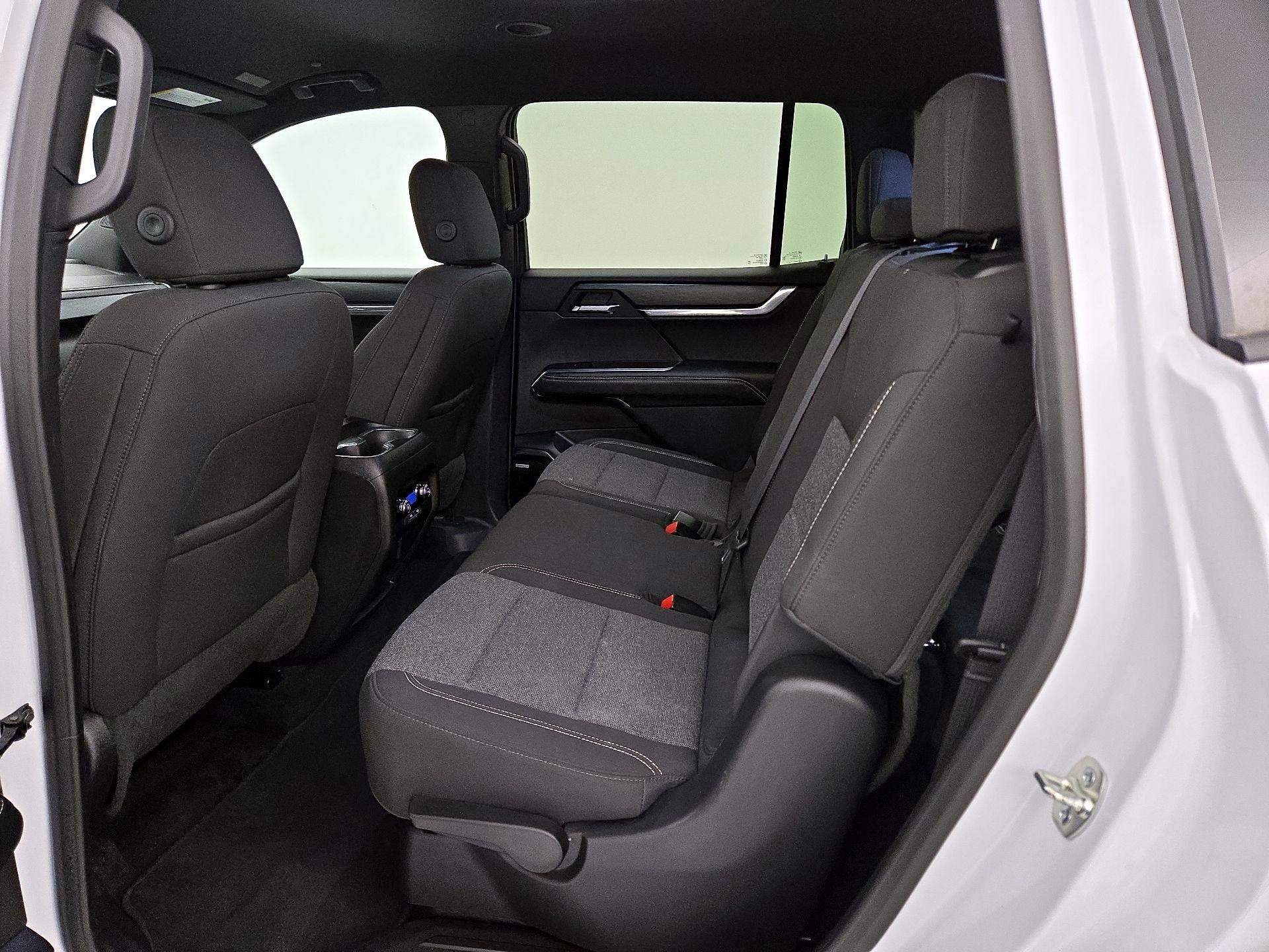 Thumbnail: 2025 GMC Acadia - 20