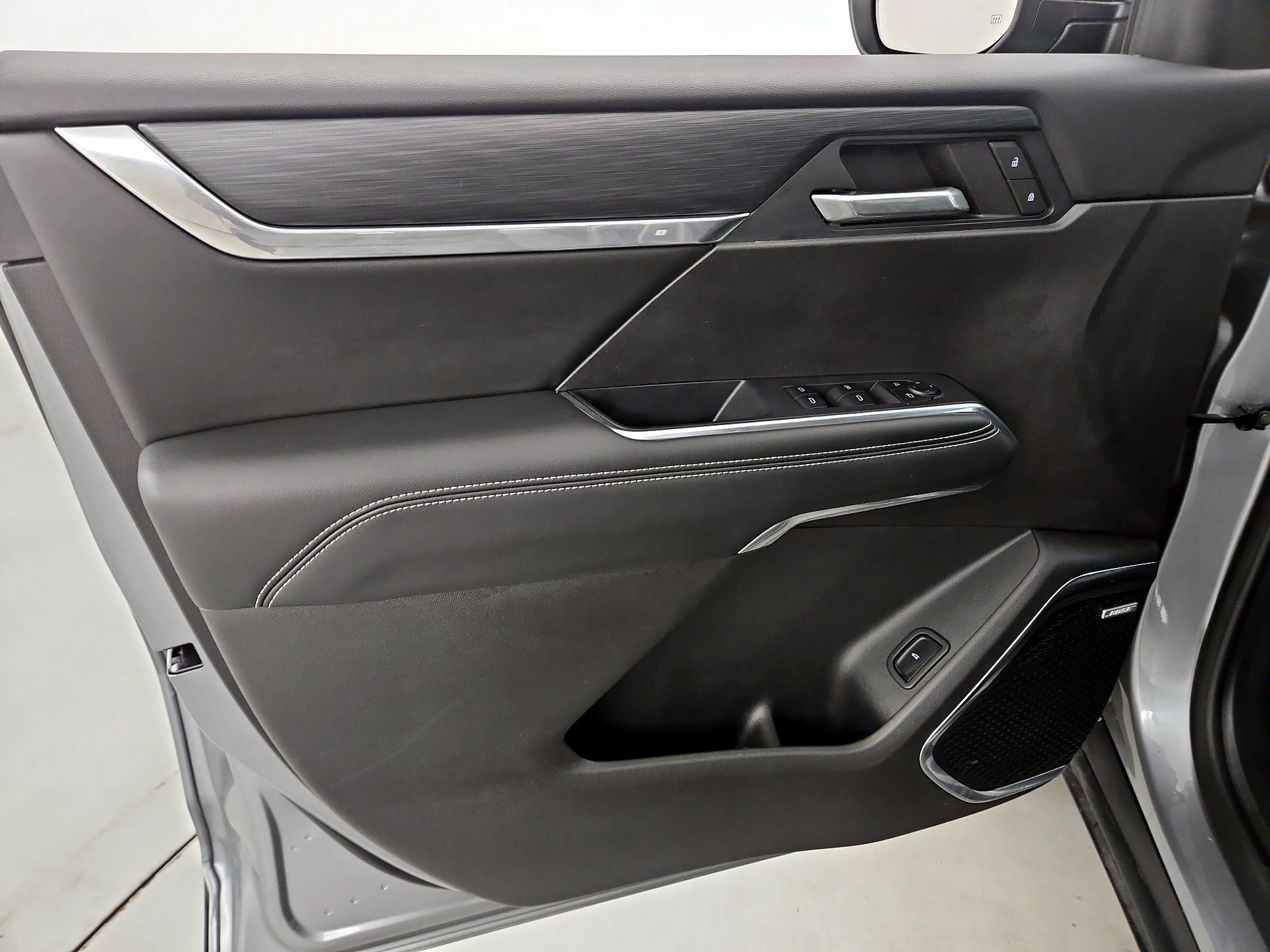 Thumbnail: 2025 GMC Acadia - 12