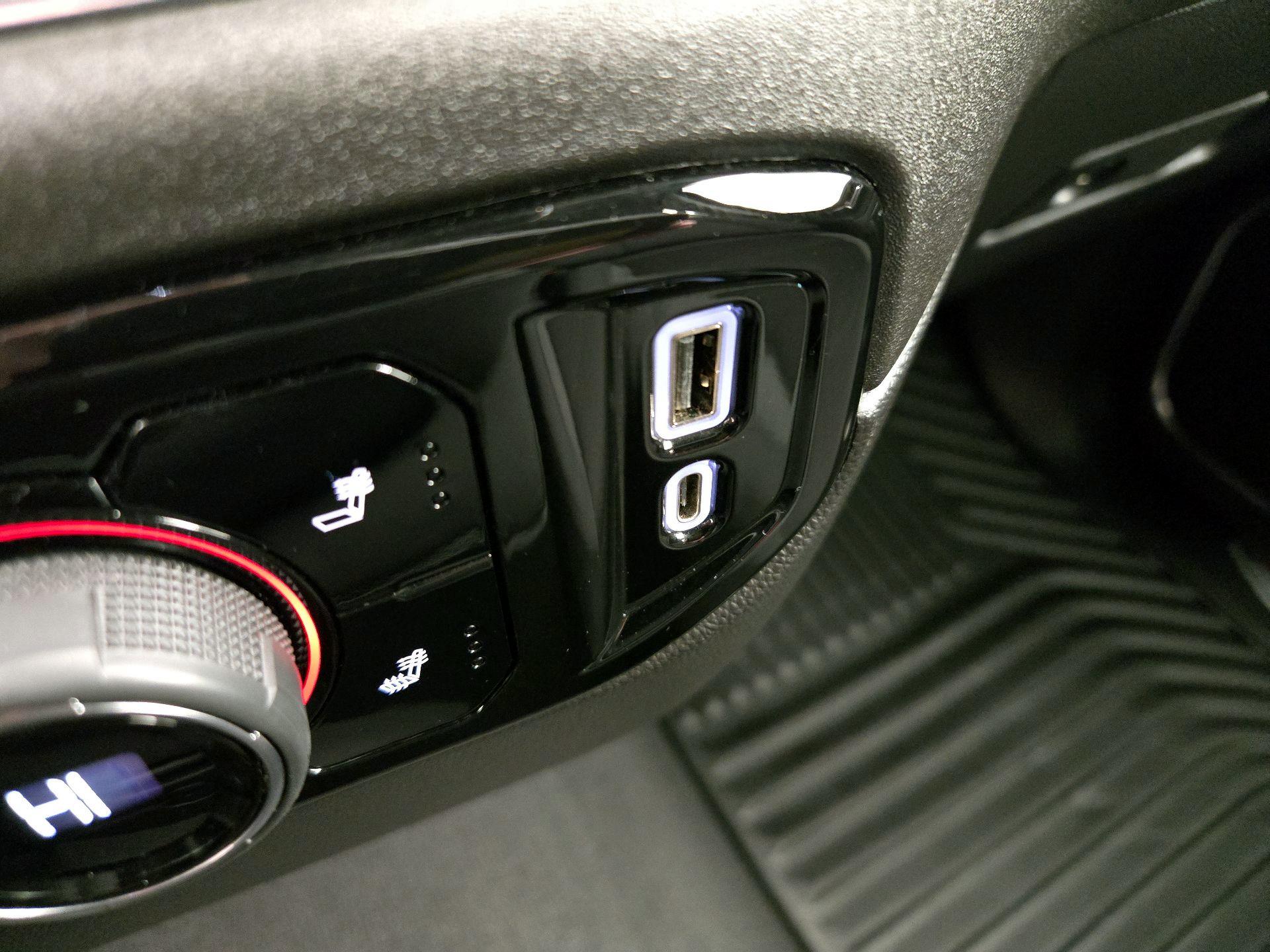 Thumbnail: 2022 Chevrolet Silverado 1500 - 18