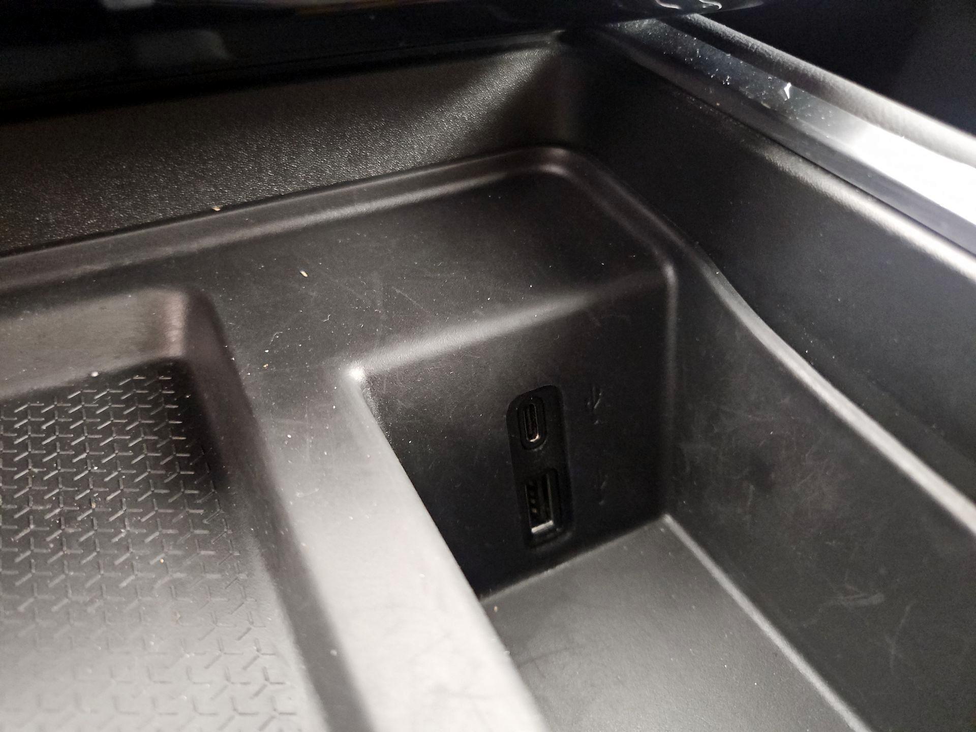 Thumbnail: 2025 GMC Acadia - 19