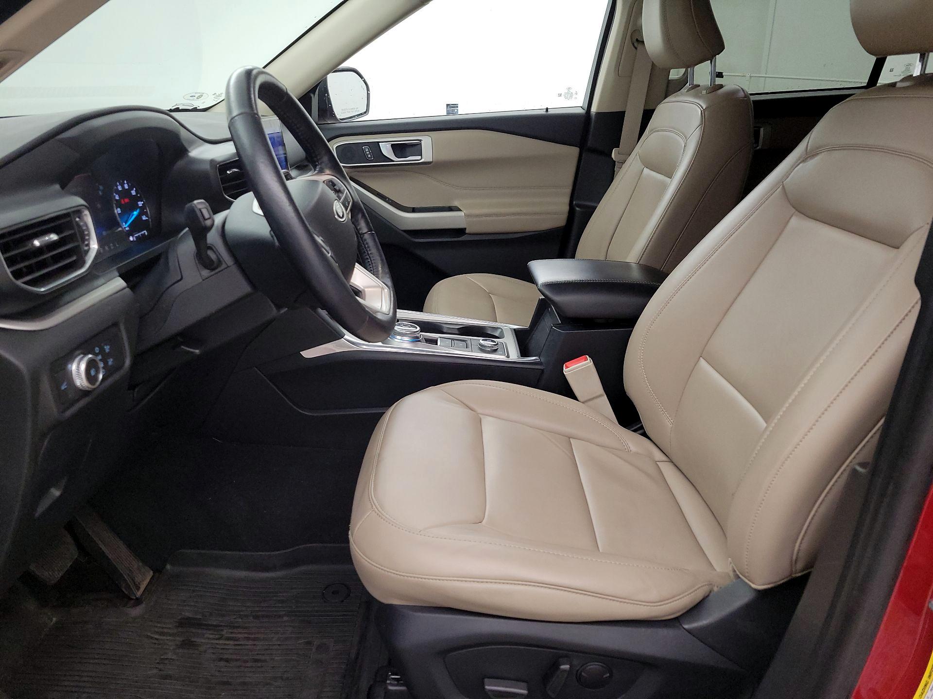 Thumbnail: 2022 Ford Explorer - 11