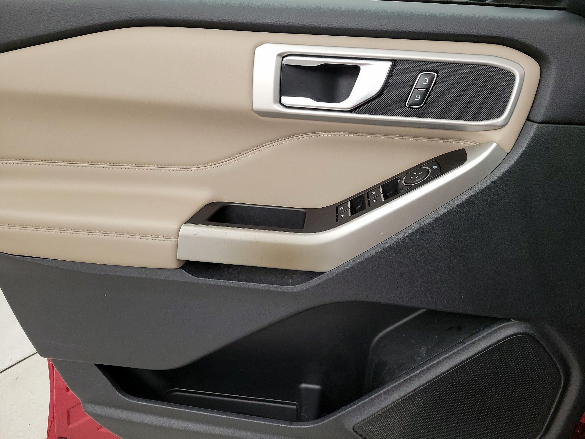 Thumbnail: 2022 Ford Explorer - 12