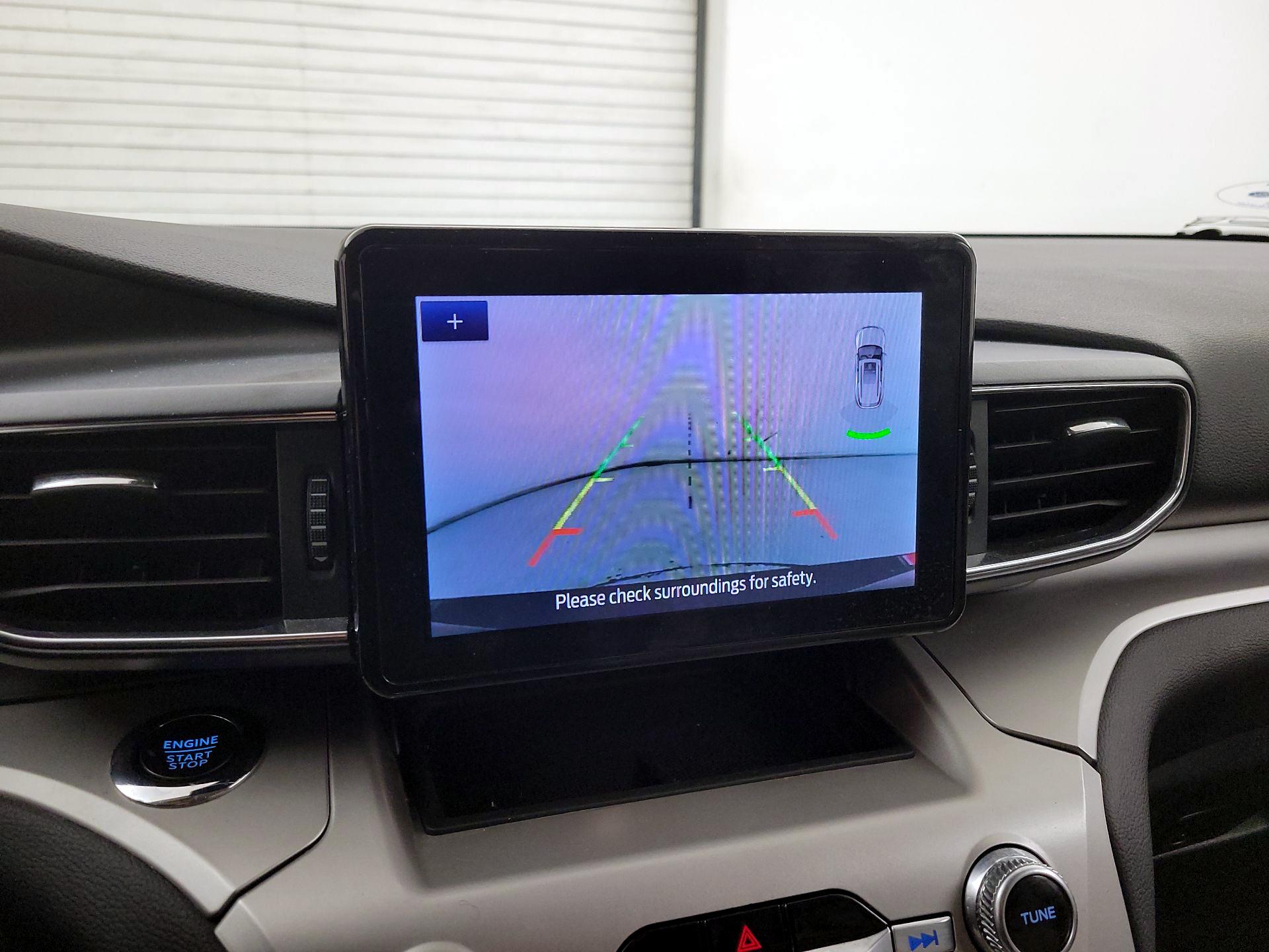 Thumbnail: 2022 Ford Explorer - 14