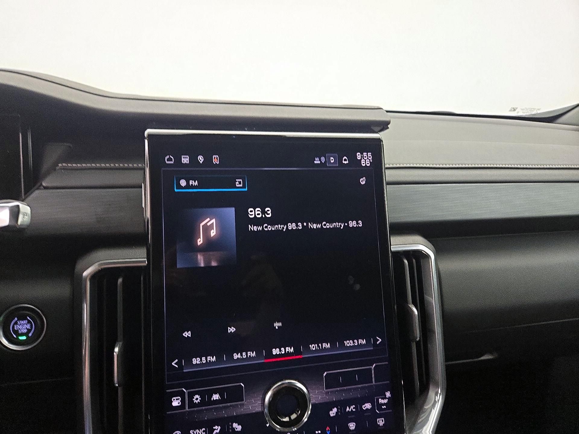 Thumbnail: 2025 GMC Acadia - 16