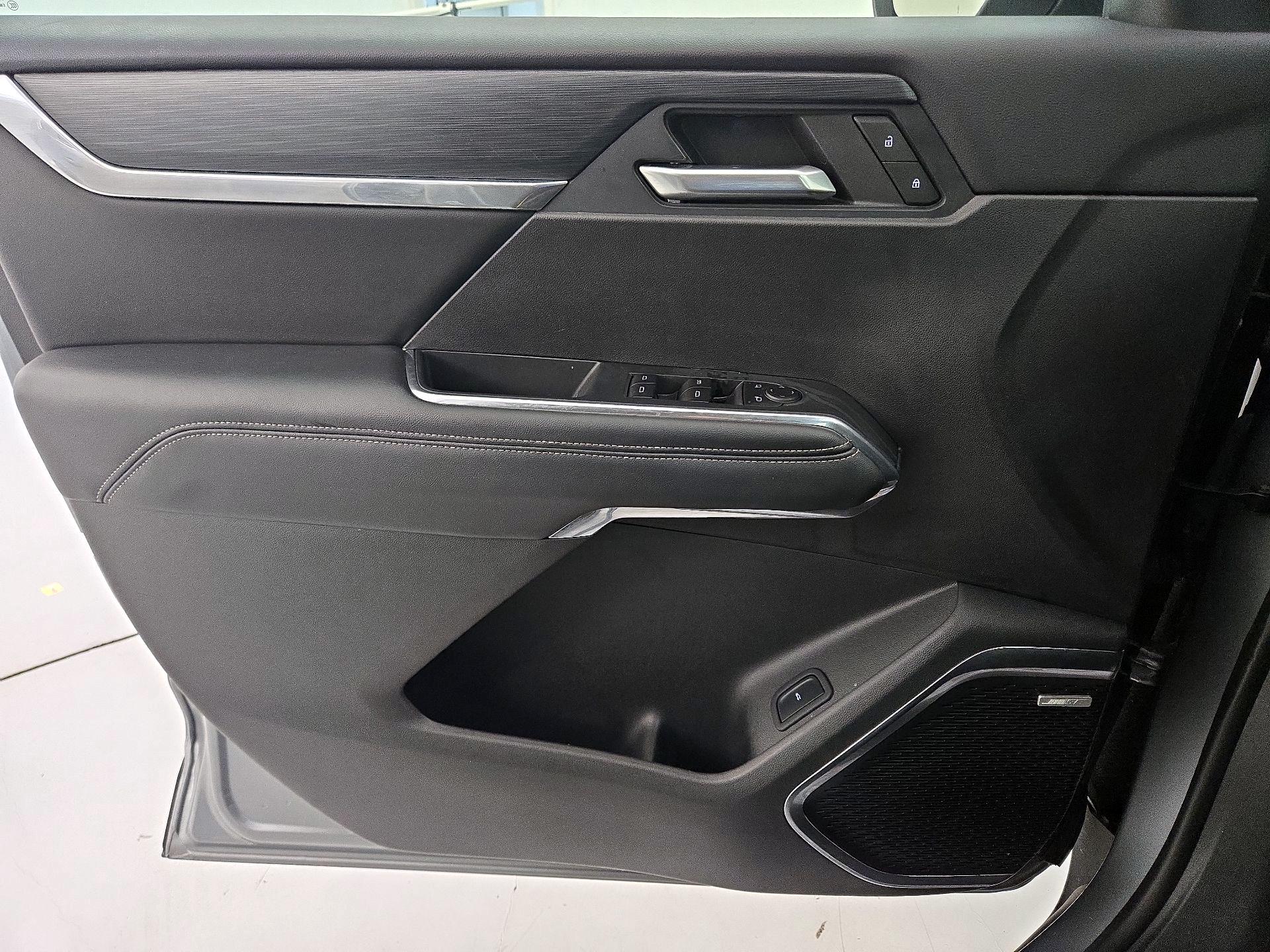 Thumbnail: 2025 GMC Acadia - 12