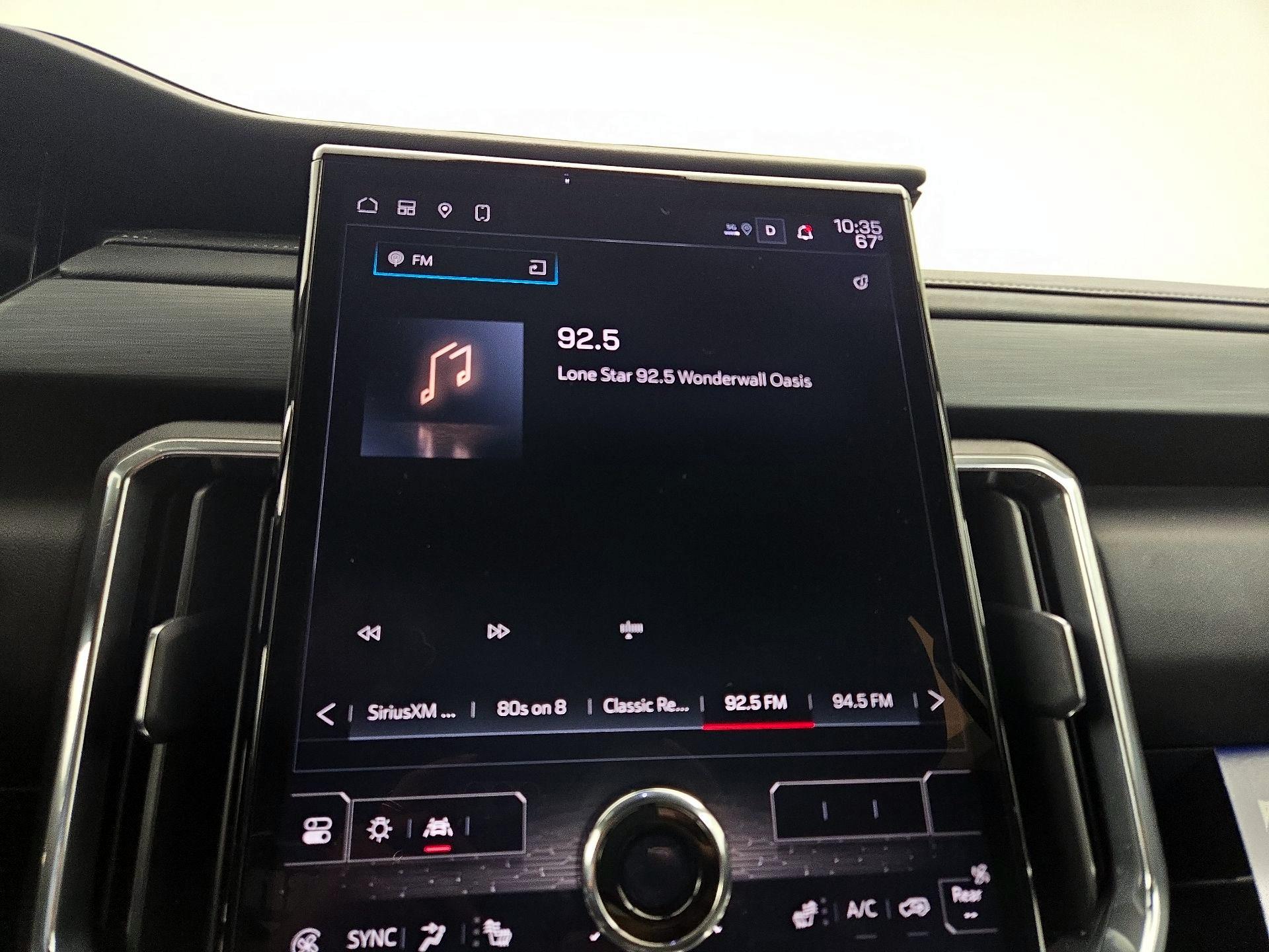 Thumbnail: 2025 GMC Acadia - 16