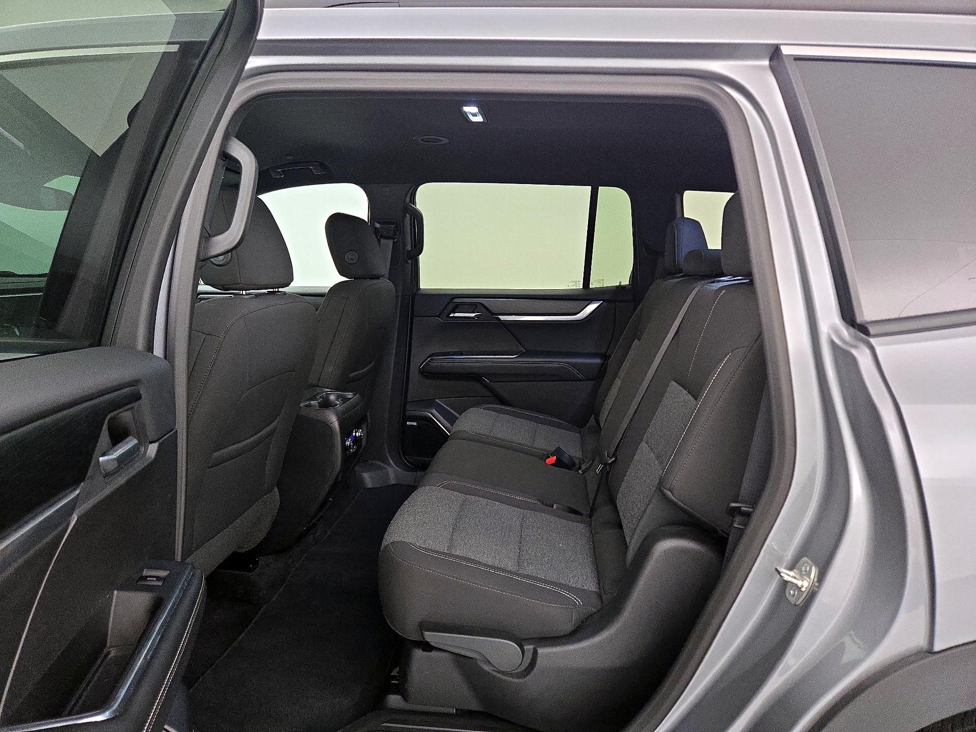 Thumbnail: 2025 GMC Acadia - 20