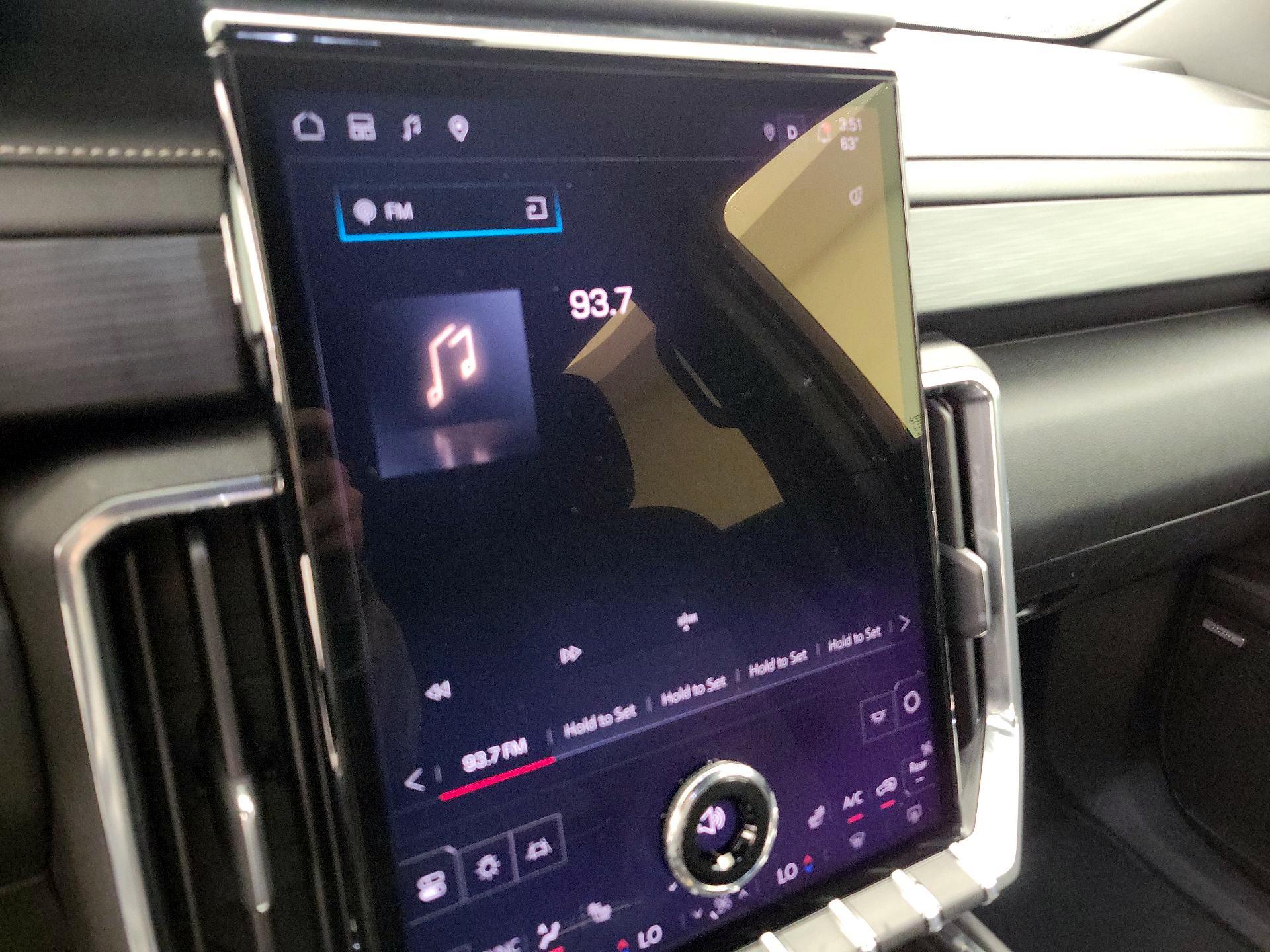 Thumbnail: 2025 GMC Acadia - 16