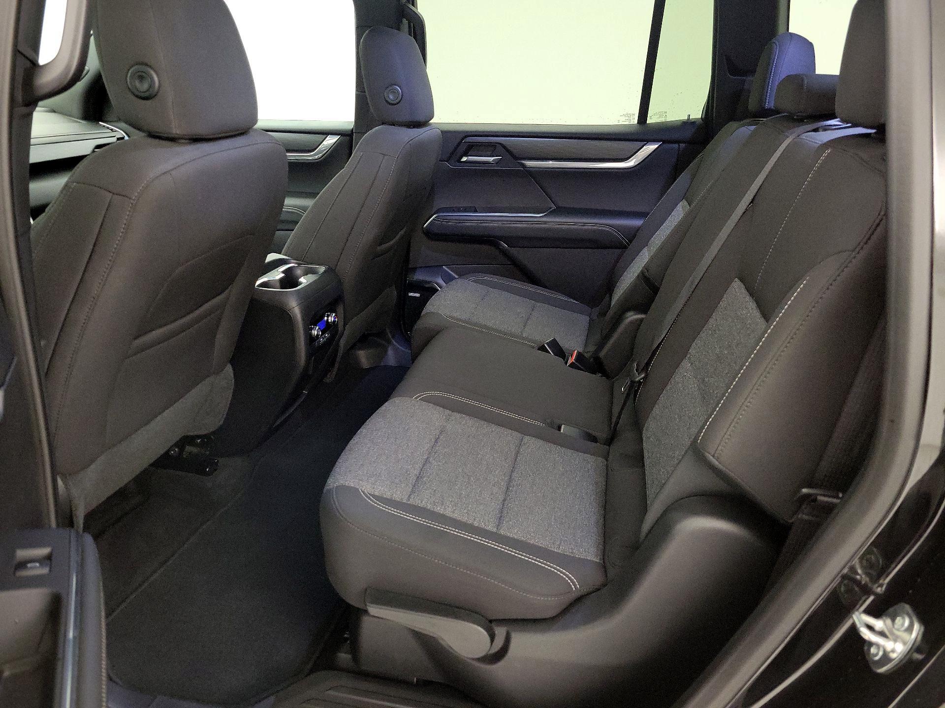 Thumbnail: 2025 GMC Acadia - 20