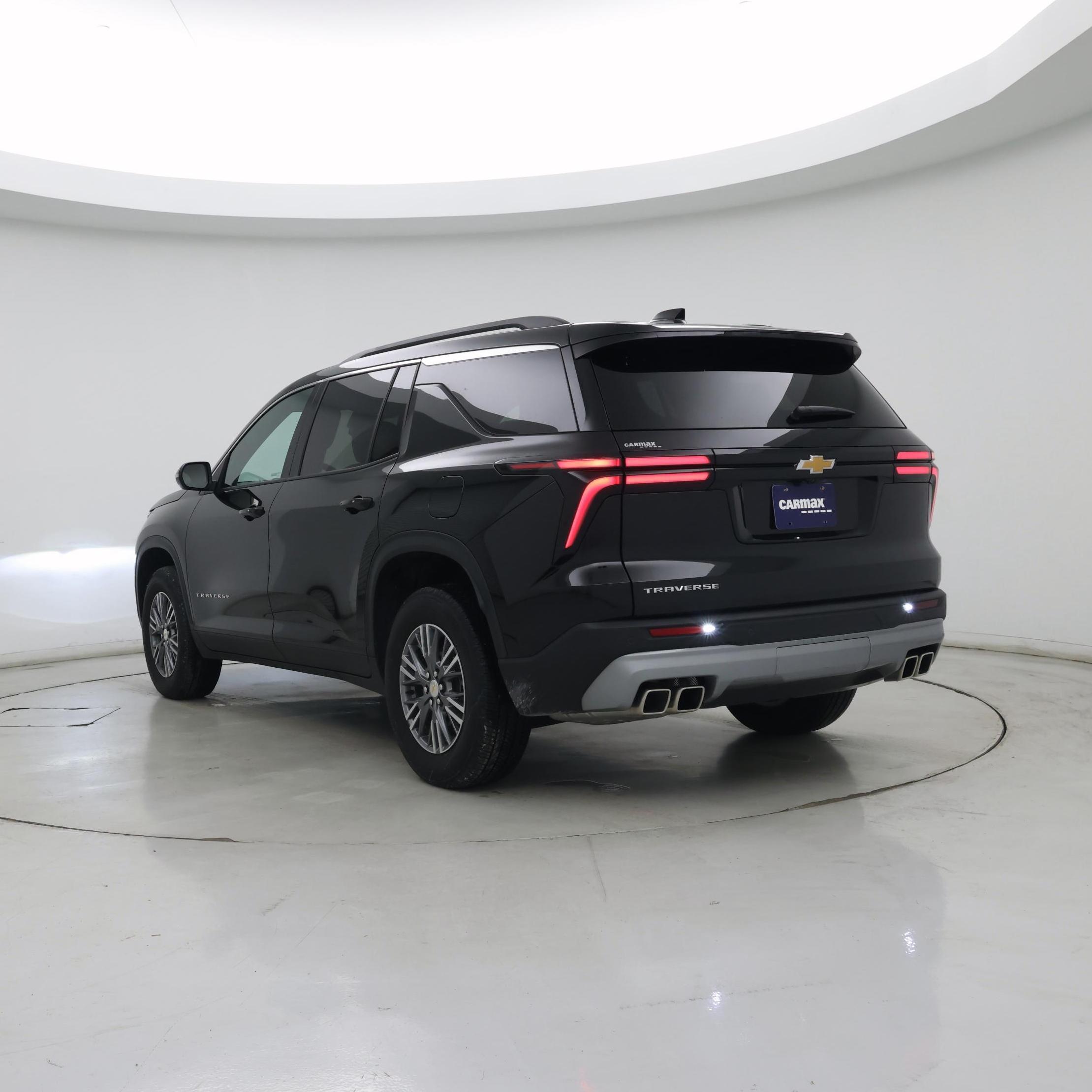 Thumbnail: 2025 Chevrolet Traverse - 2