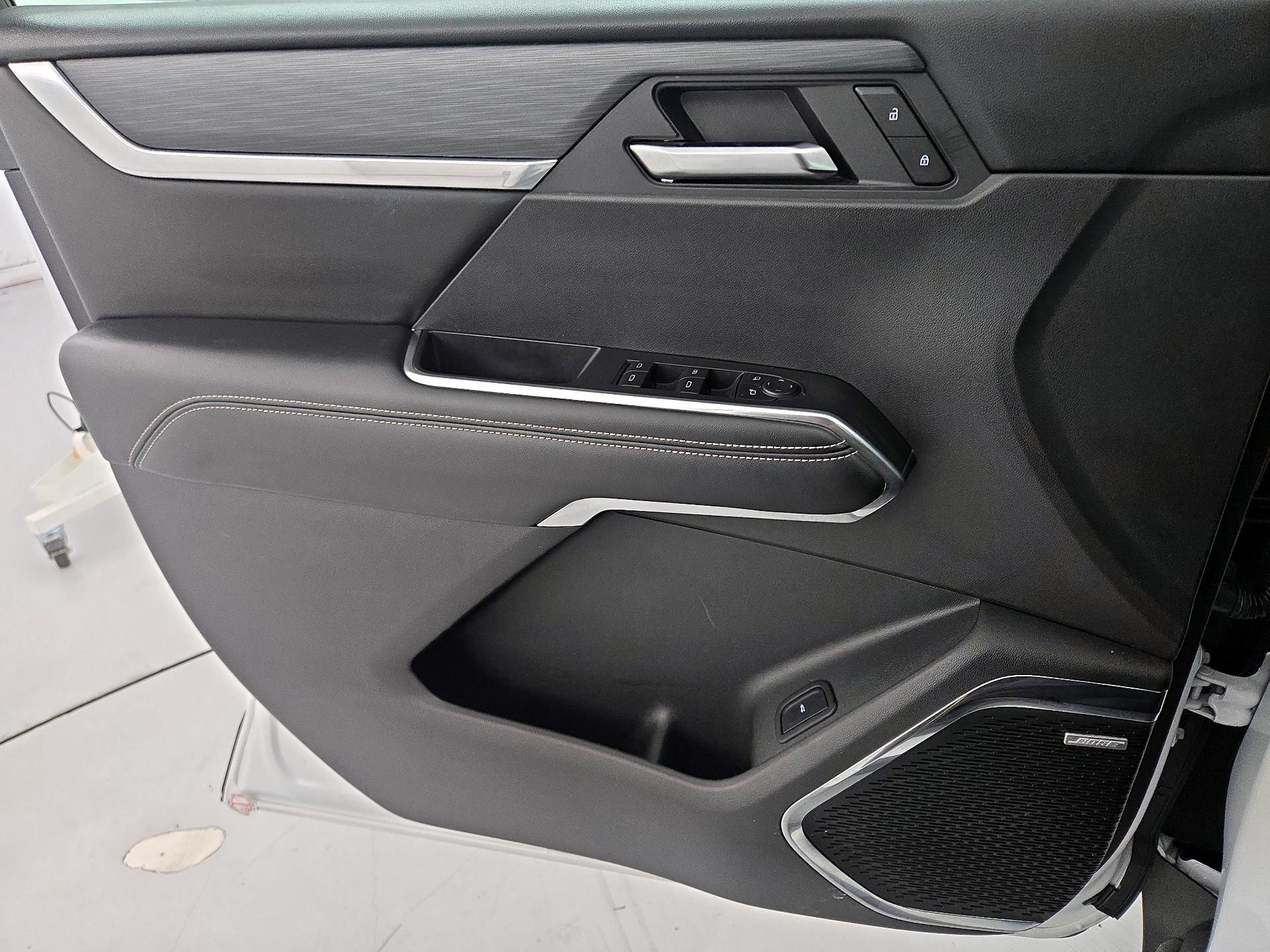 Thumbnail: 2025 GMC Acadia - 12