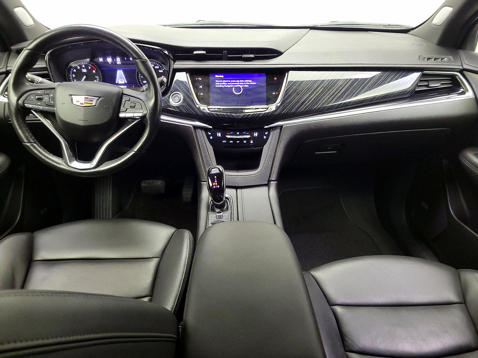 Thumbnail: 2023 Cadillac XT6 - 9