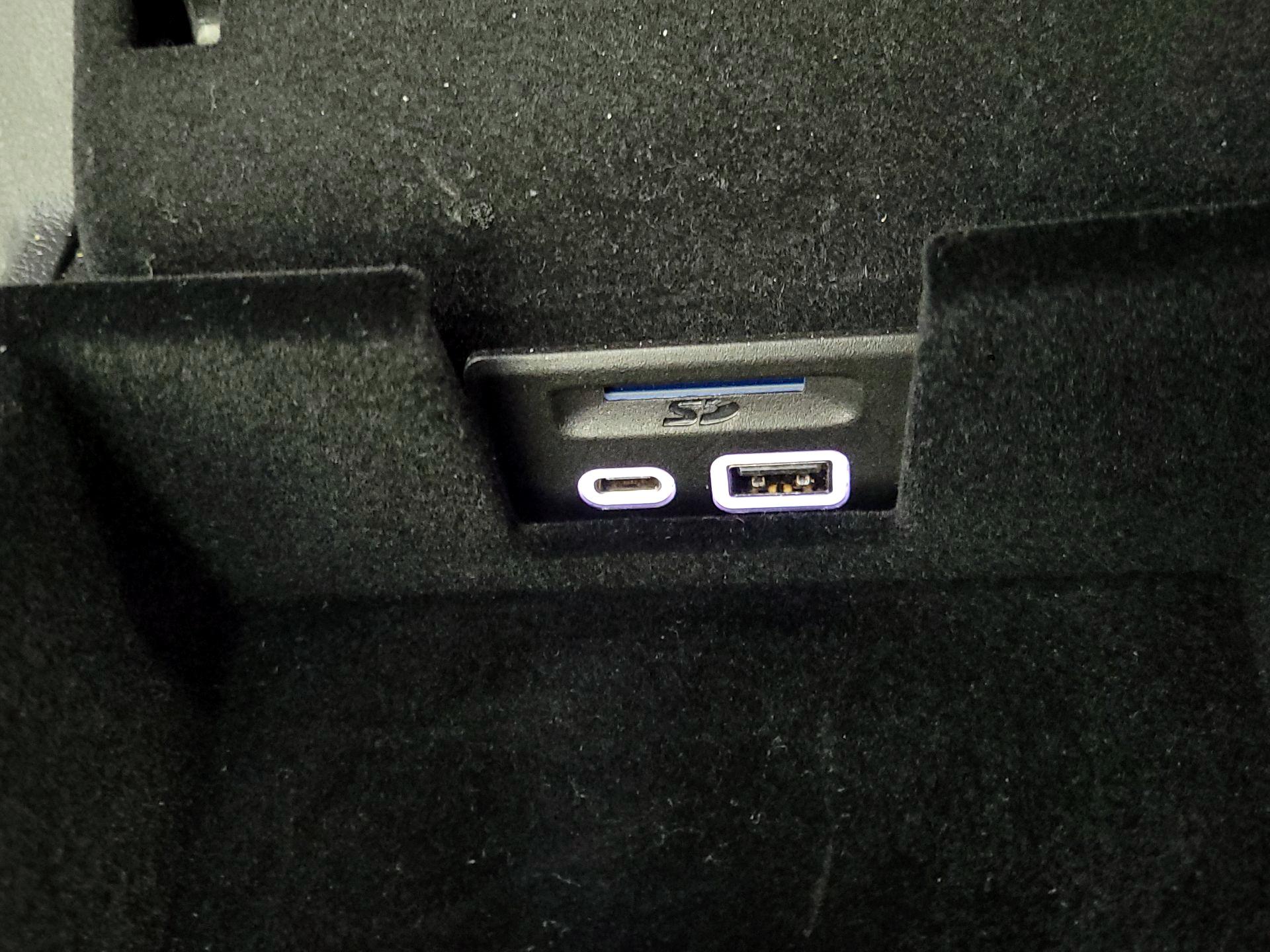 Thumbnail: 2023 Cadillac XT6 - 18