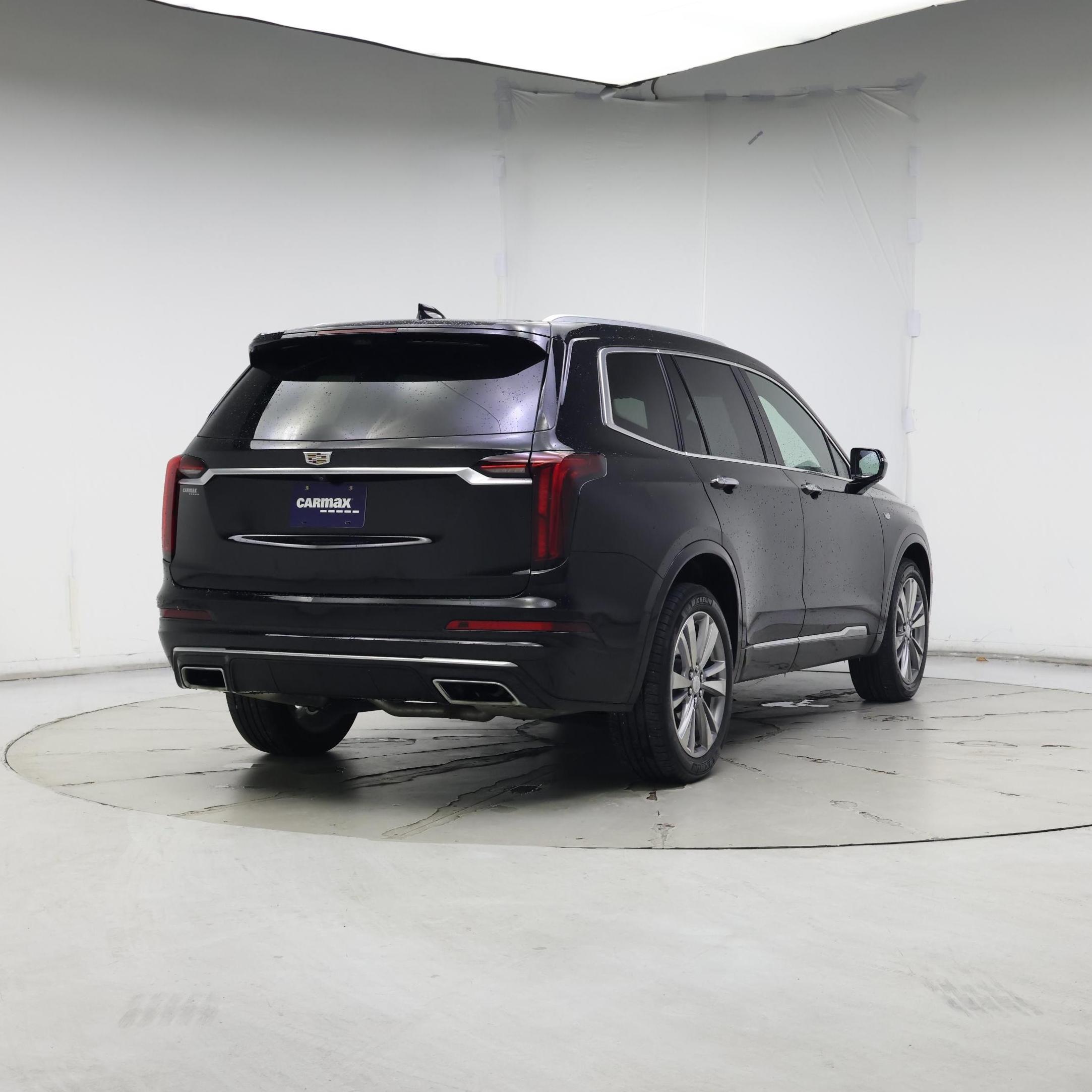 Thumbnail: 2023 Cadillac XT6 - 8