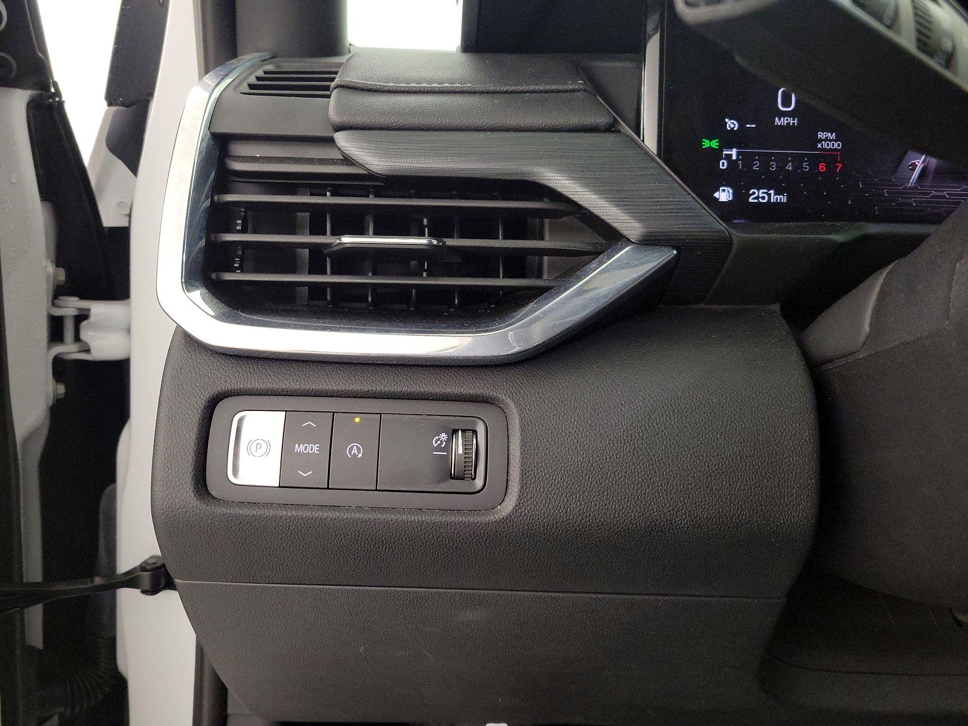 Thumbnail: 2025 GMC Acadia - 13