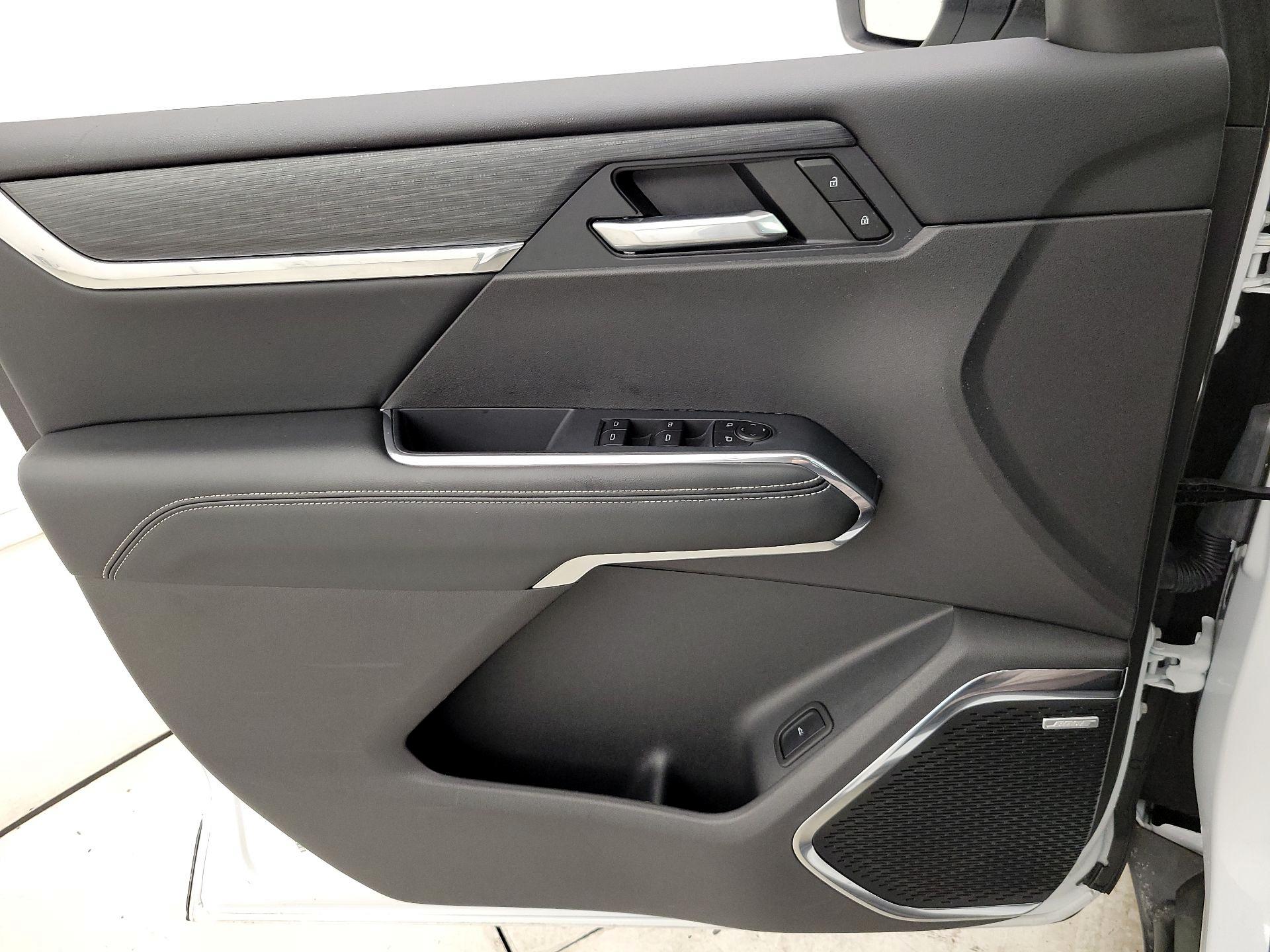 Thumbnail: 2025 GMC Acadia - 12