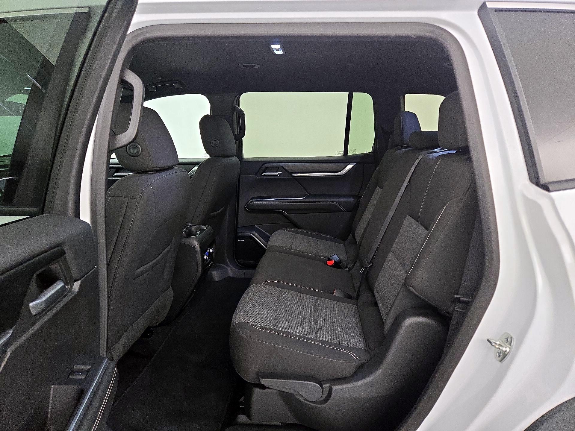 Thumbnail: 2025 GMC Acadia - 20