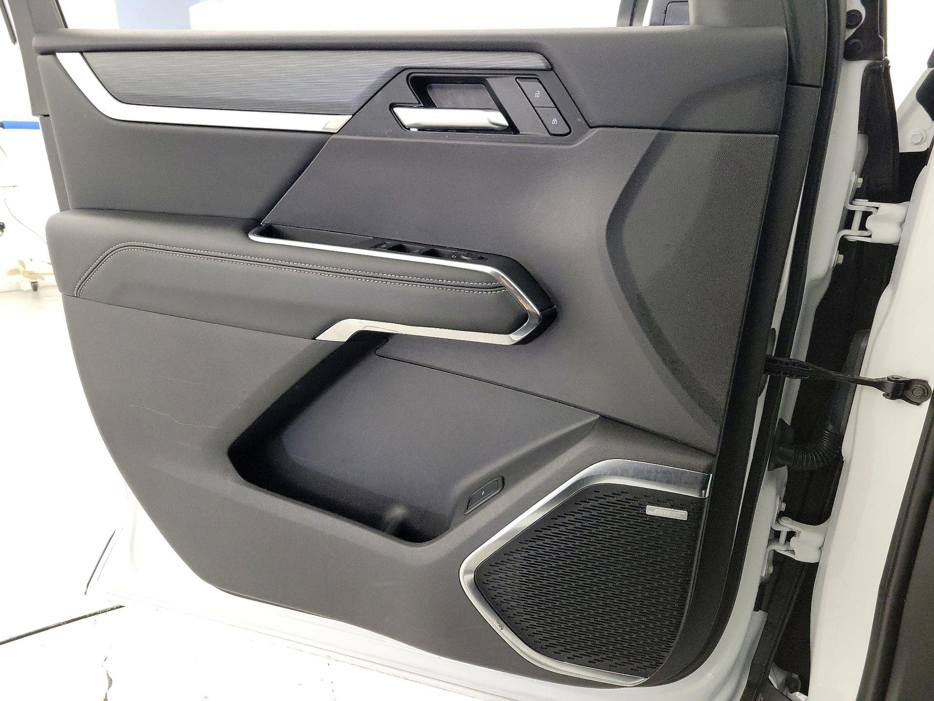 Thumbnail: 2025 GMC Acadia - 12