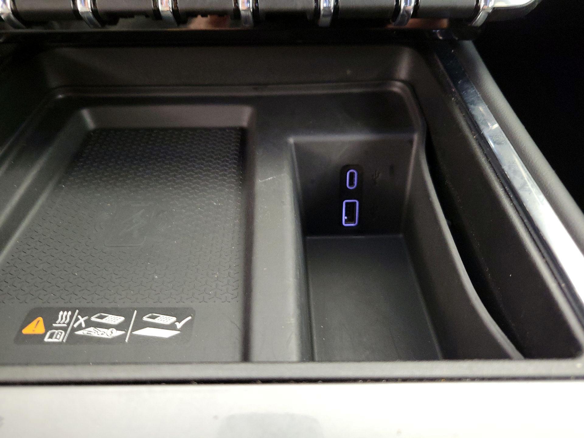 Thumbnail: 2025 GMC Acadia - 18