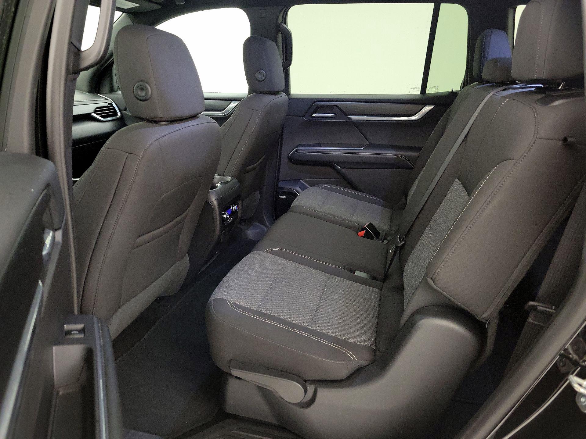 Thumbnail: 2025 GMC Acadia - 19