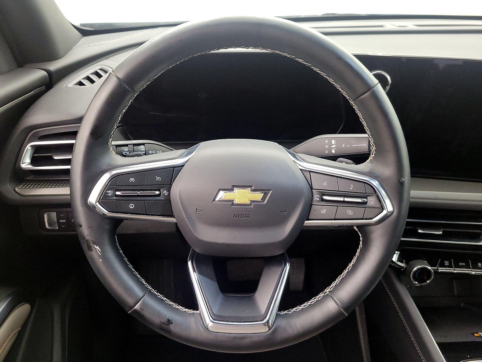 Thumbnail: 2025 Chevrolet Traverse - 10