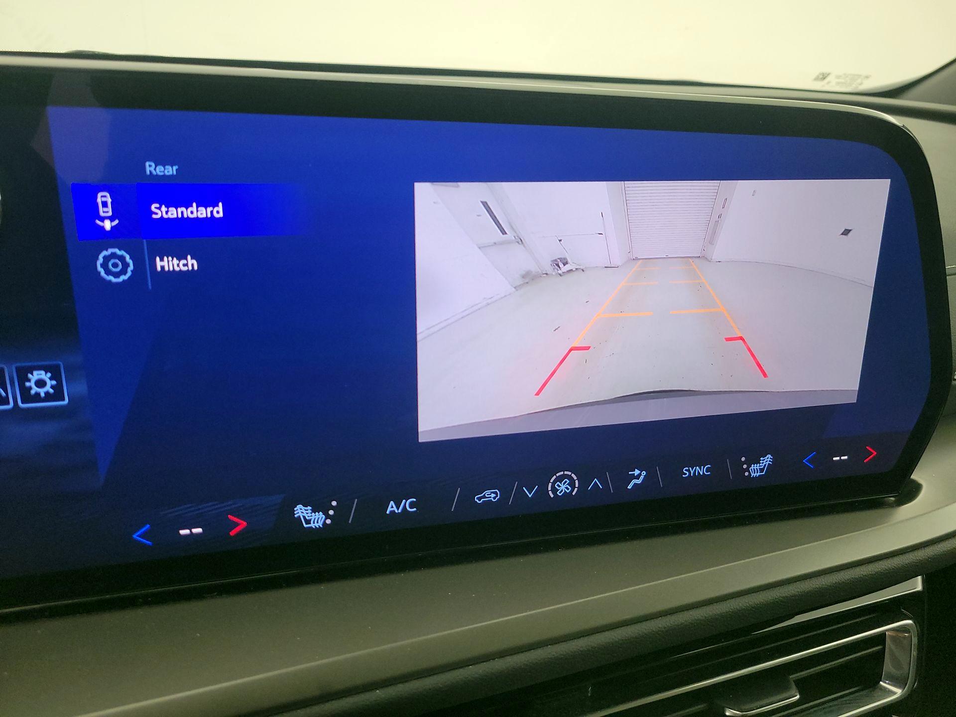 Thumbnail: 2025 Chevrolet Traverse - 15