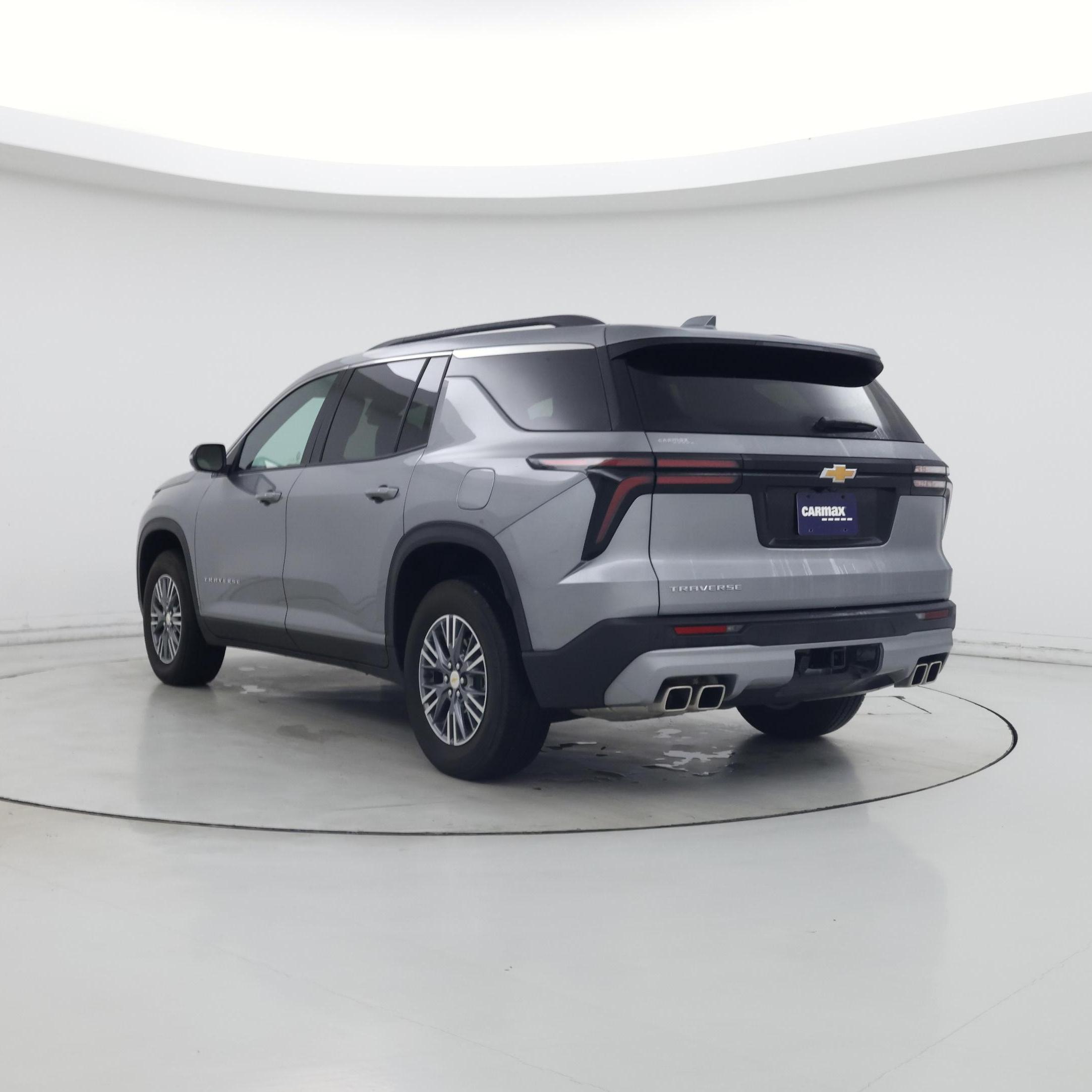 Thumbnail: 2025 Chevrolet Traverse - 2