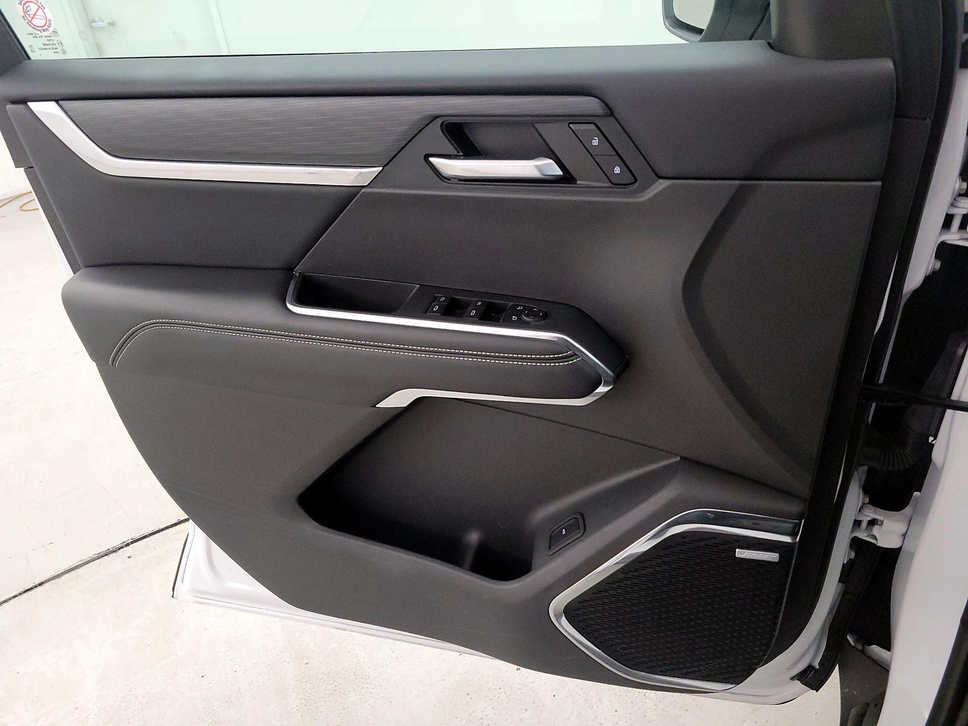 Thumbnail: 2025 GMC Acadia - 12