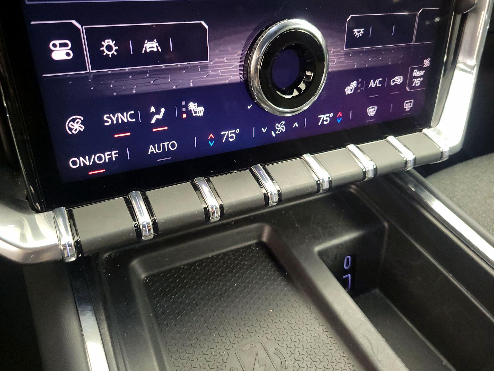 Thumbnail: 2025 GMC Acadia - 16