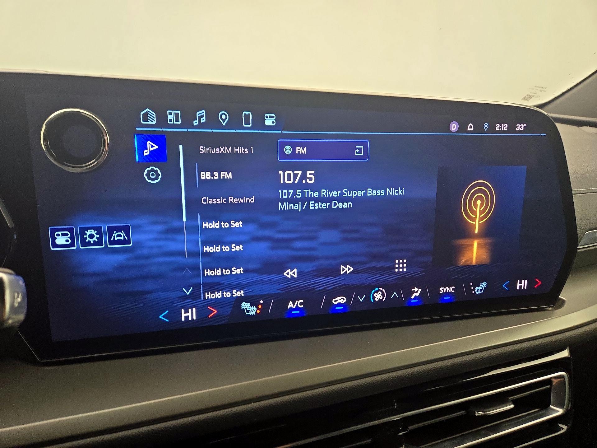 Thumbnail: 2025 Chevrolet Traverse - 15