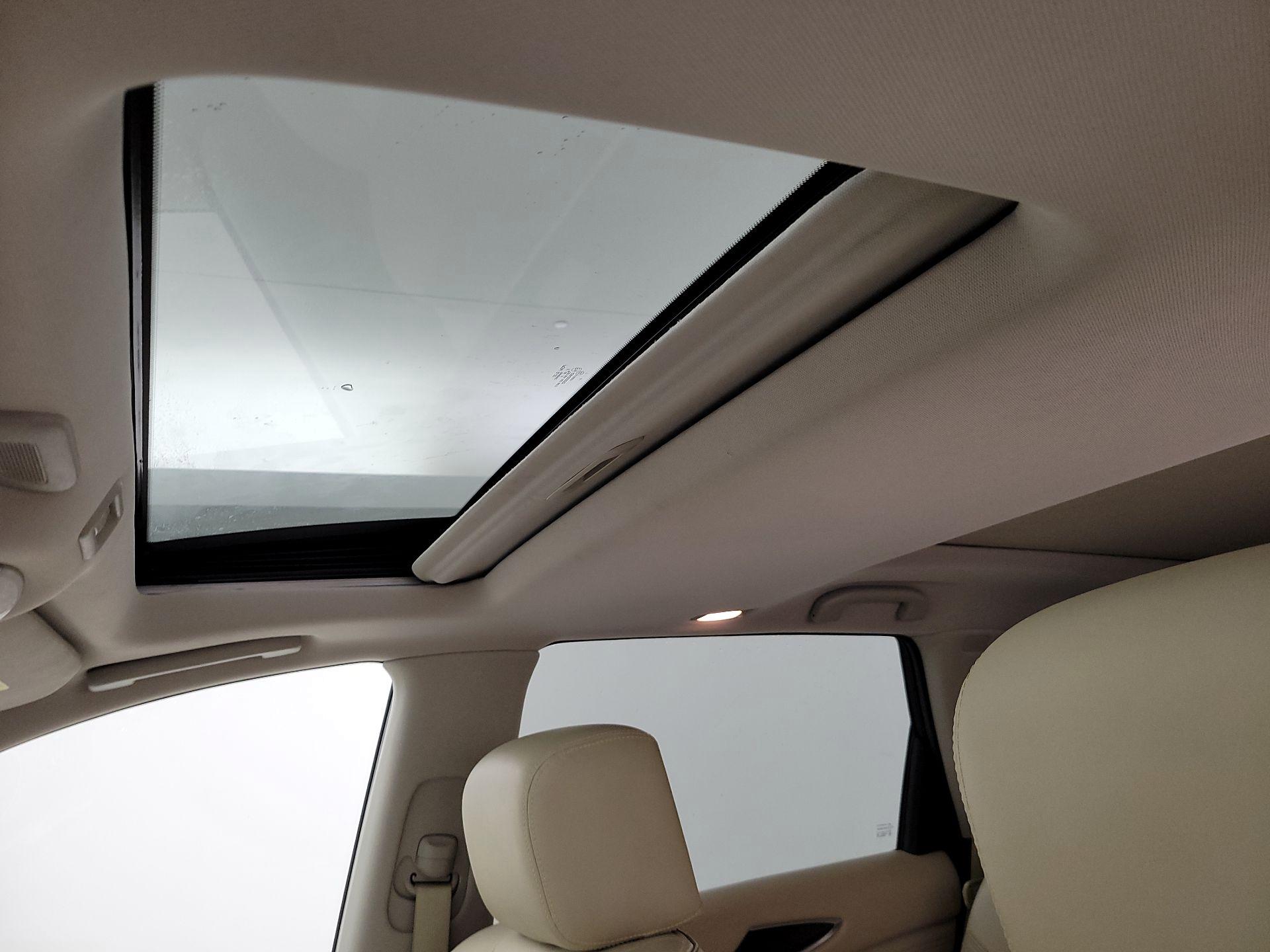 Thumbnail: 2019 INFINITI QX60 - 20