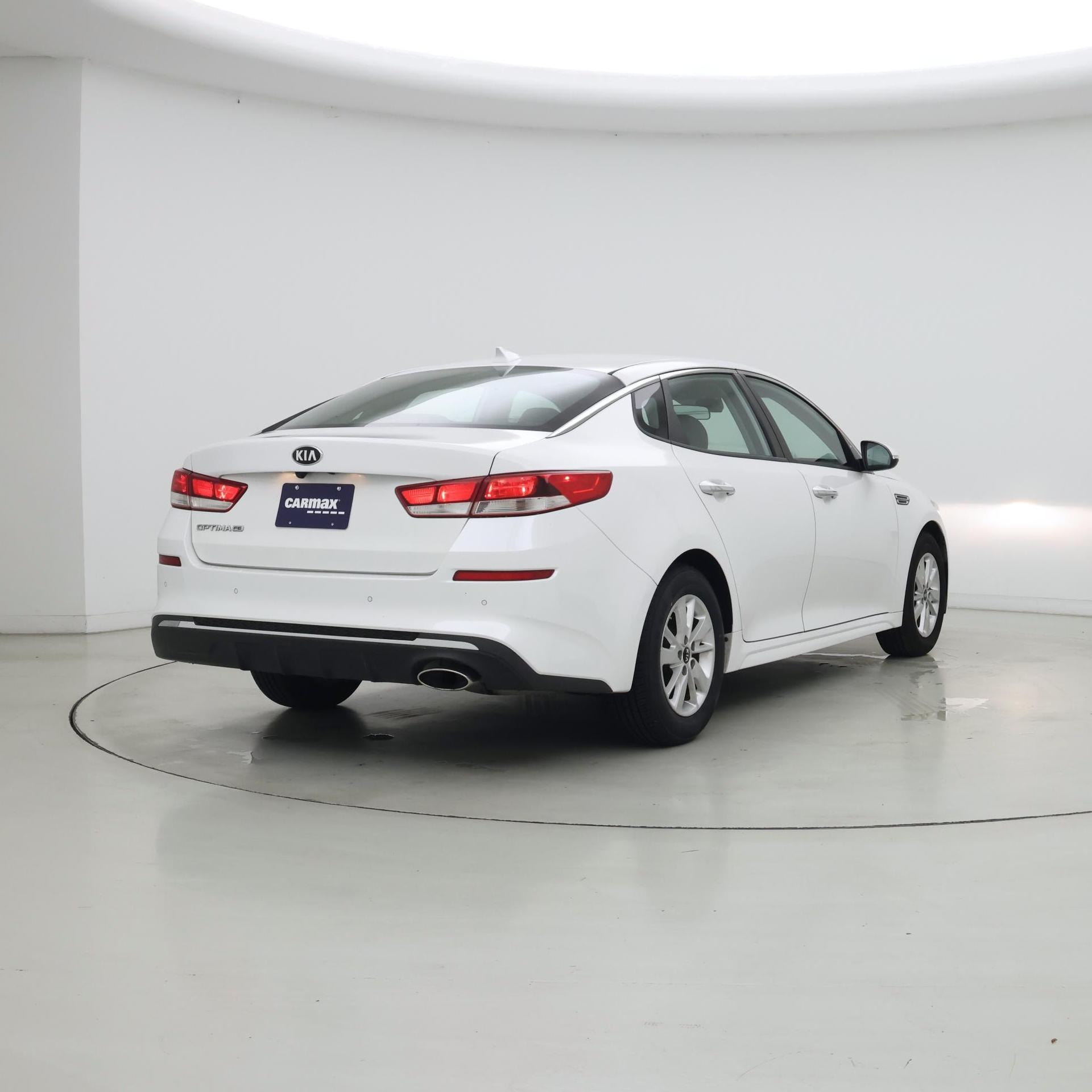 Thumbnail: 2019 Kia Optima - 8