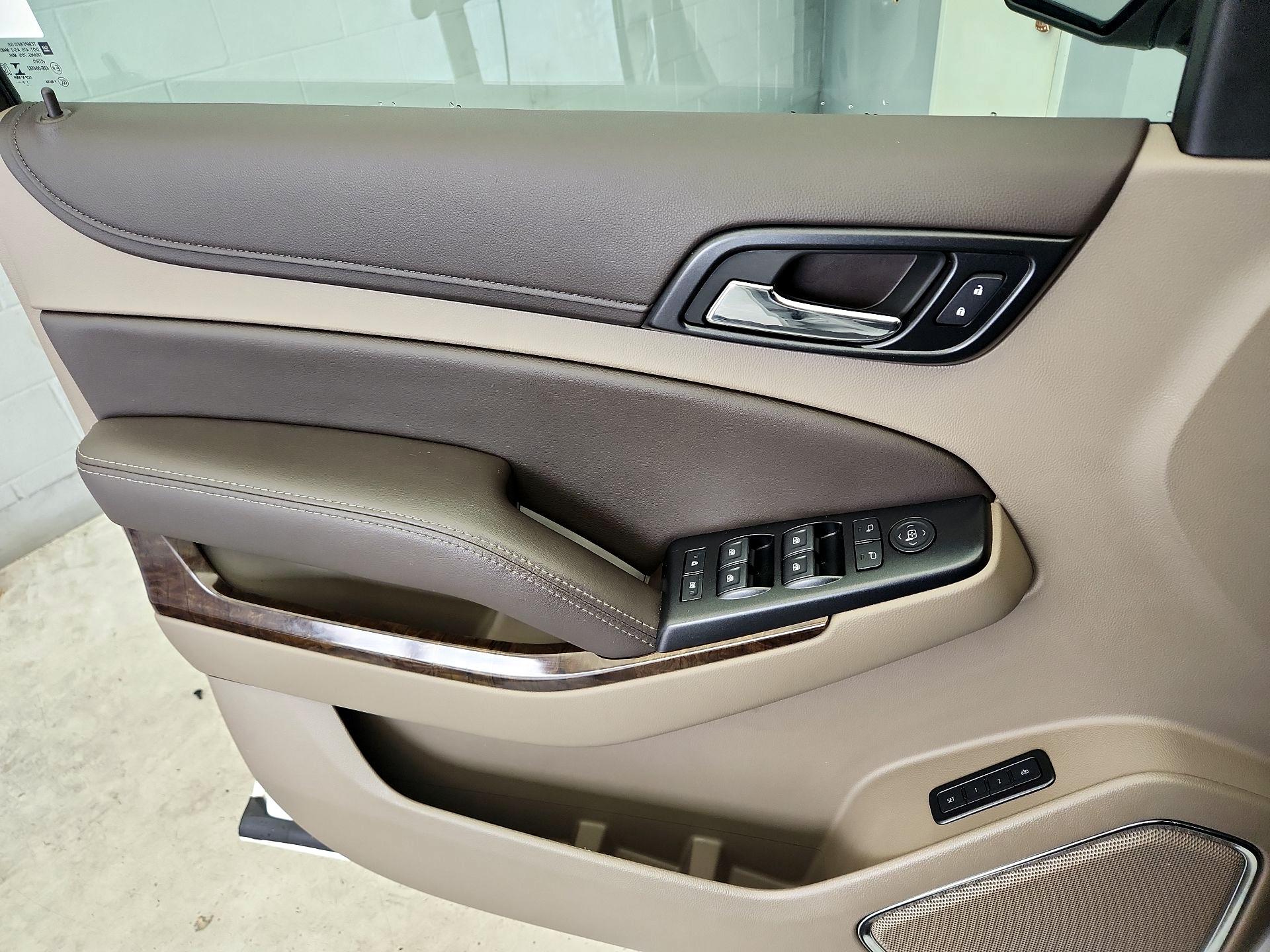 Thumbnail: 2020 Chevrolet Tahoe - 12