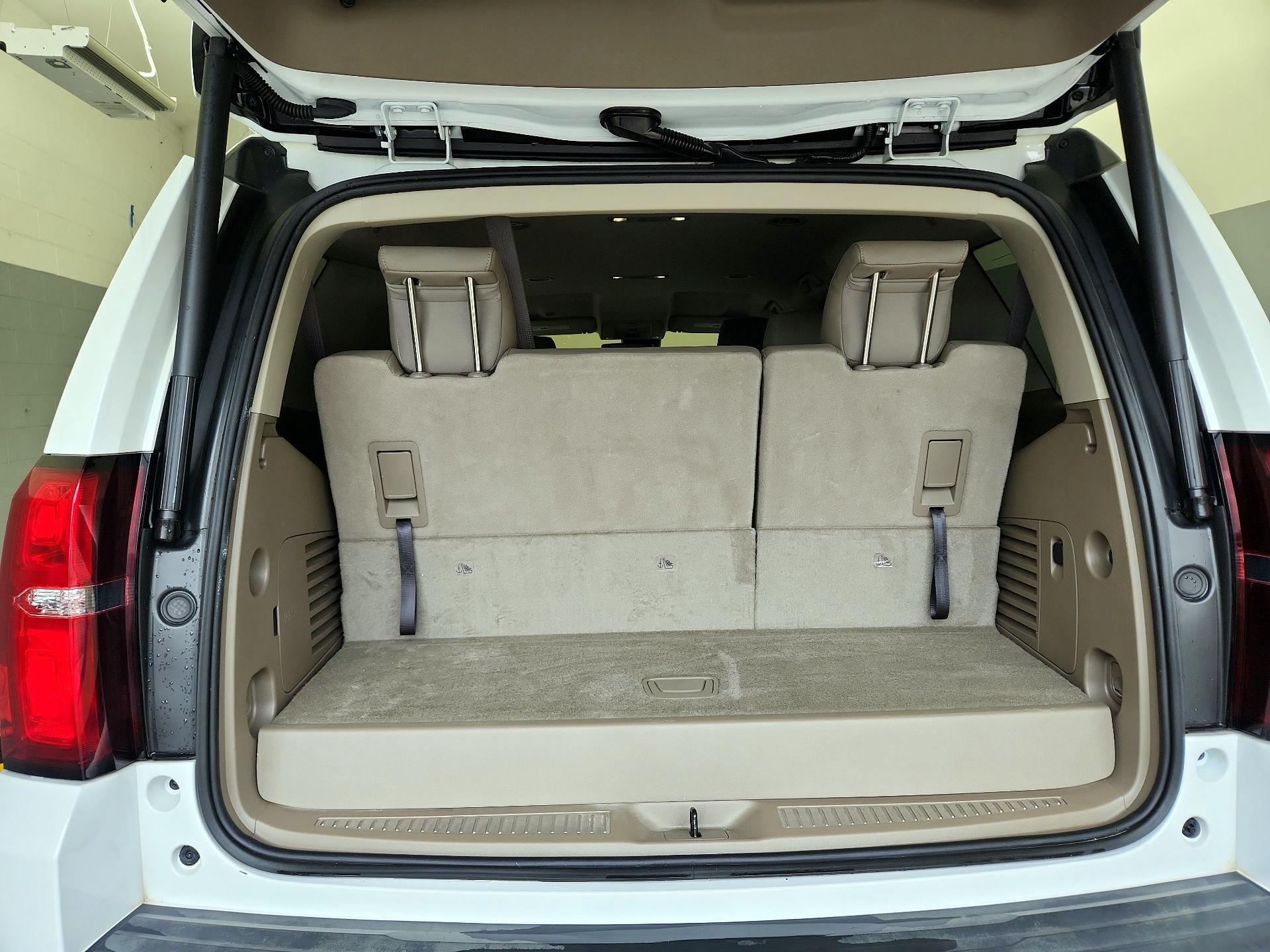 Thumbnail: 2020 Chevrolet Tahoe - 20