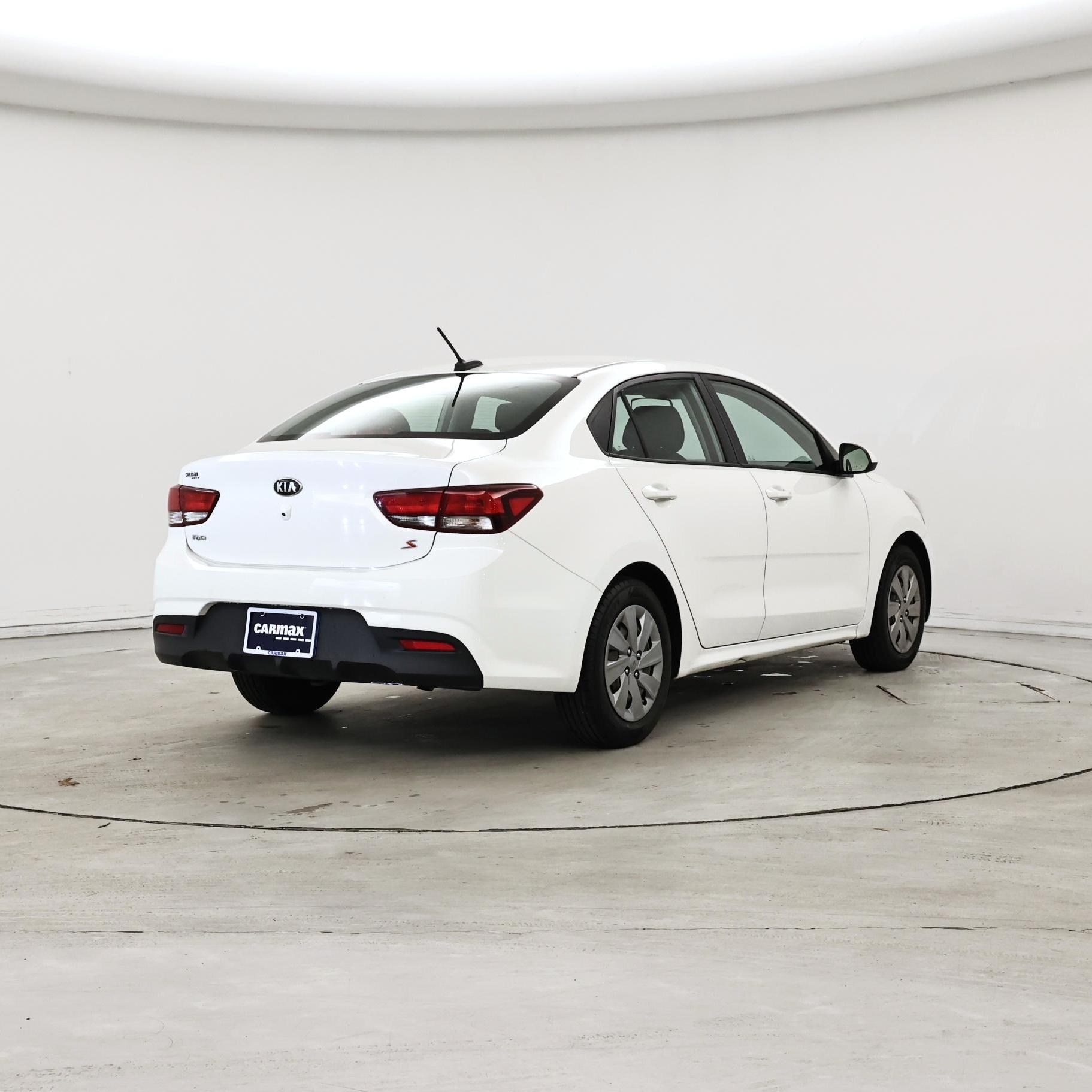 Thumbnail: 2020 Kia Rio - 8