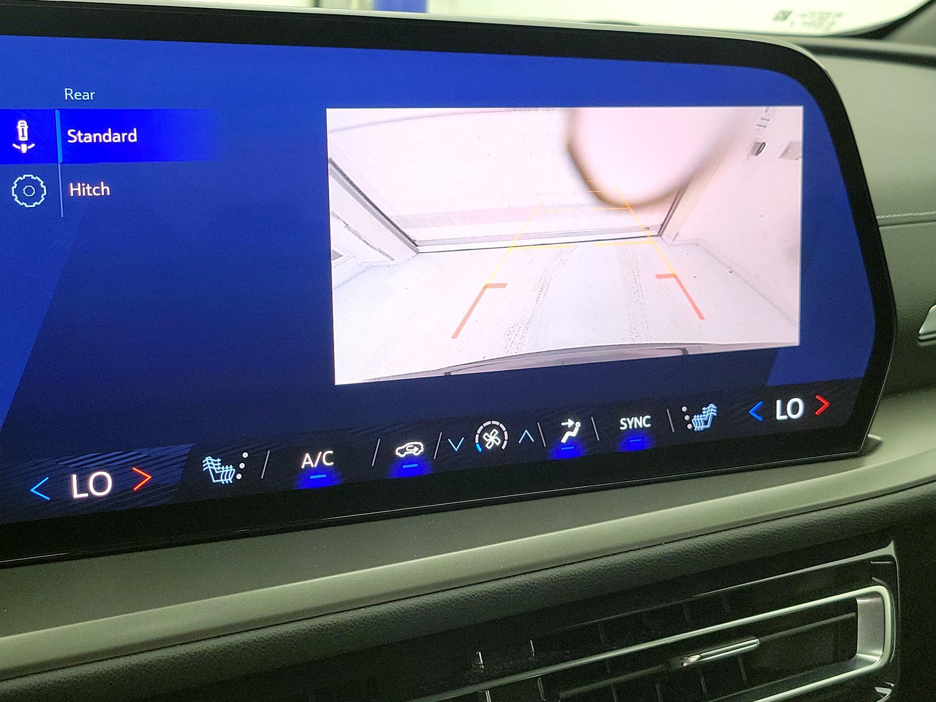 Thumbnail: 2025 Chevrolet Traverse - 15