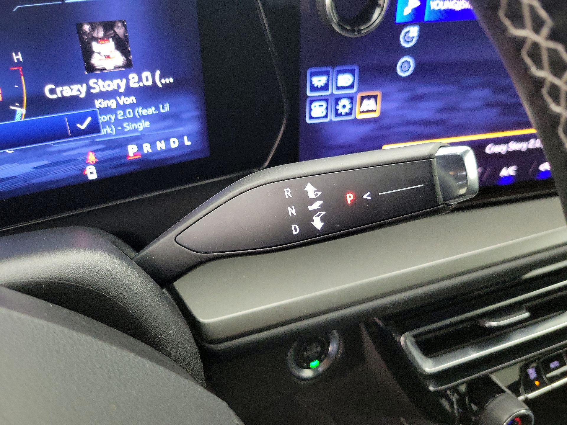 Thumbnail: 2025 Chevrolet Traverse - 18