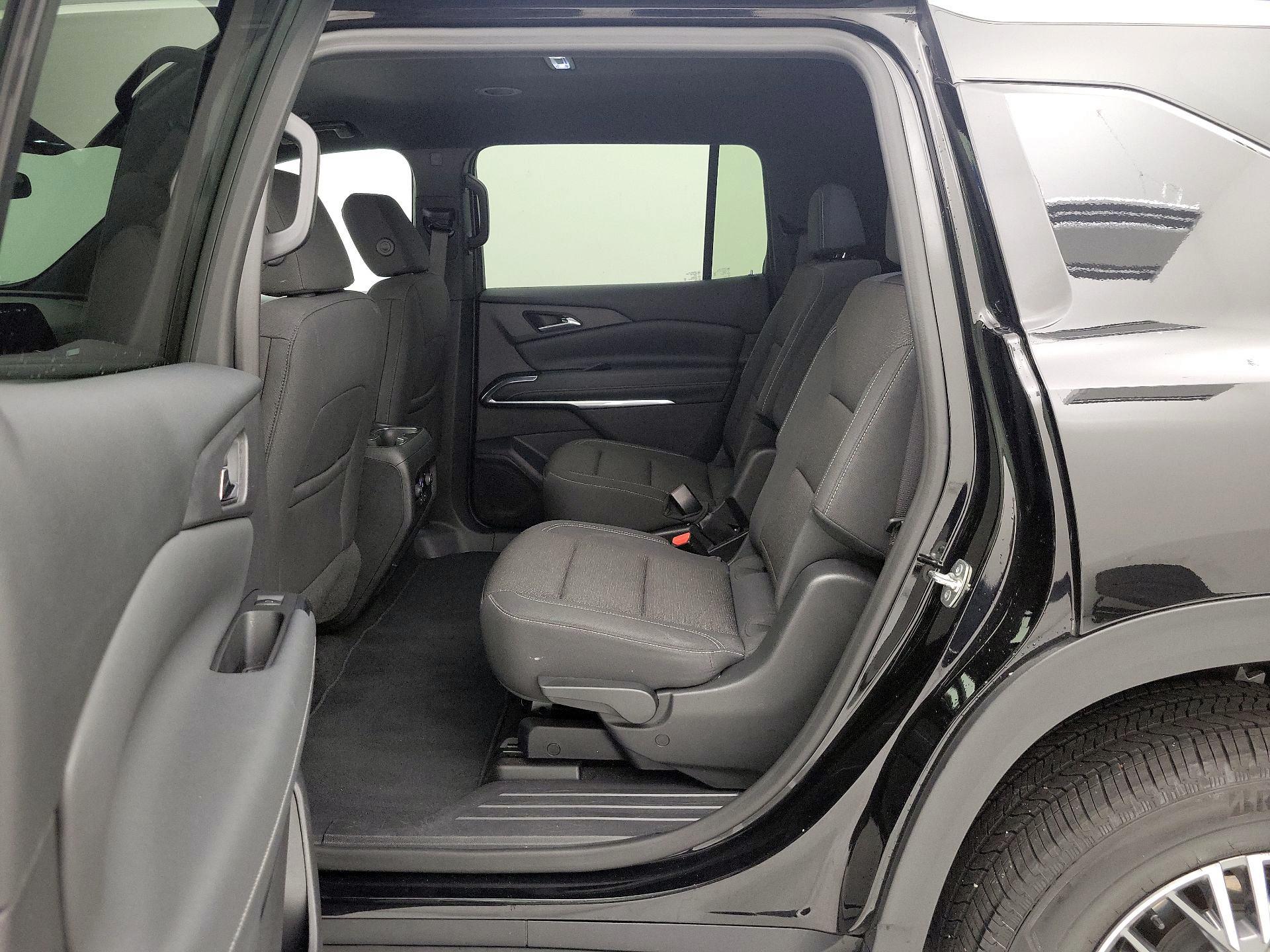 Thumbnail: 2025 Chevrolet Traverse - 20