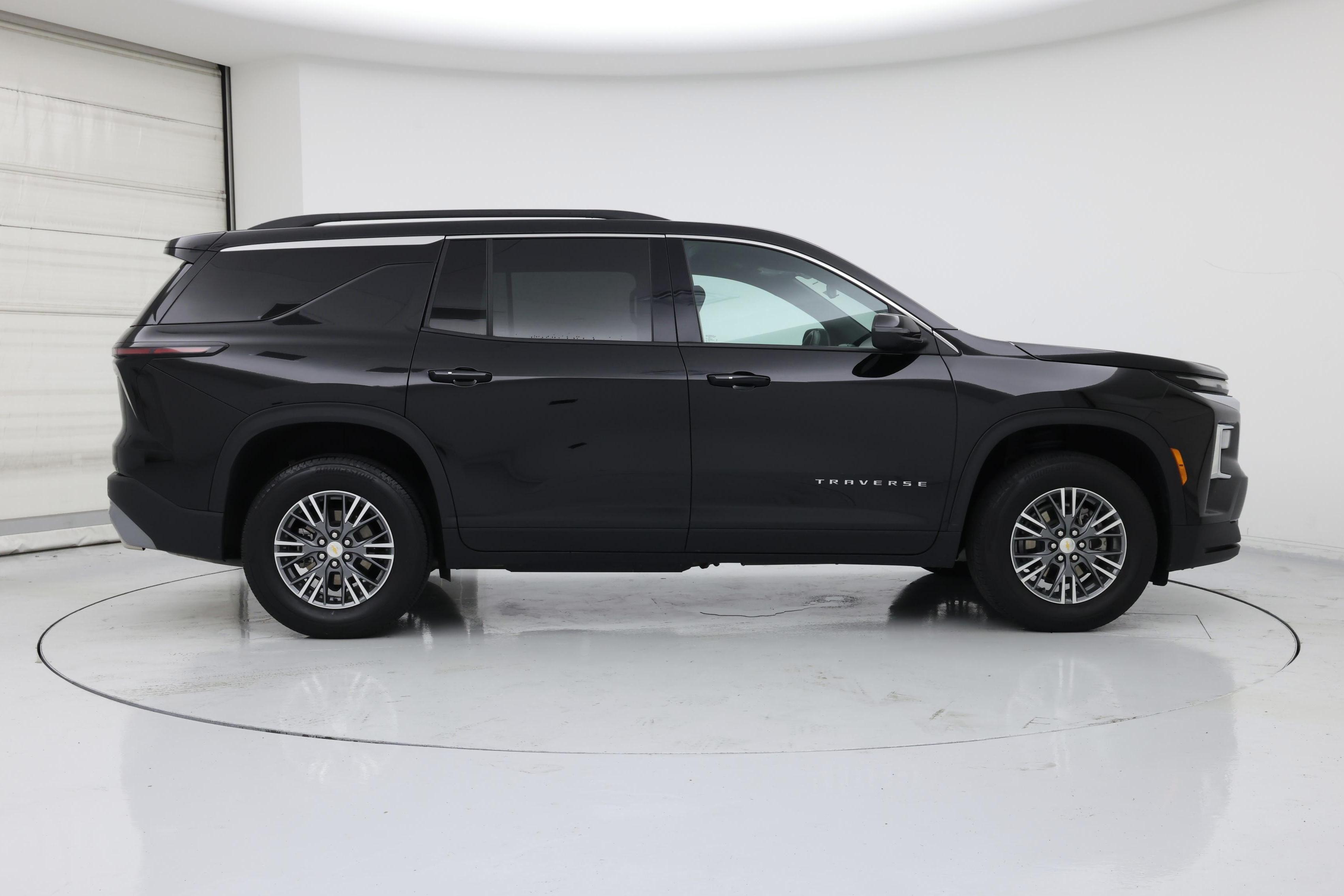 Thumbnail: 2025 Chevrolet Traverse - 7