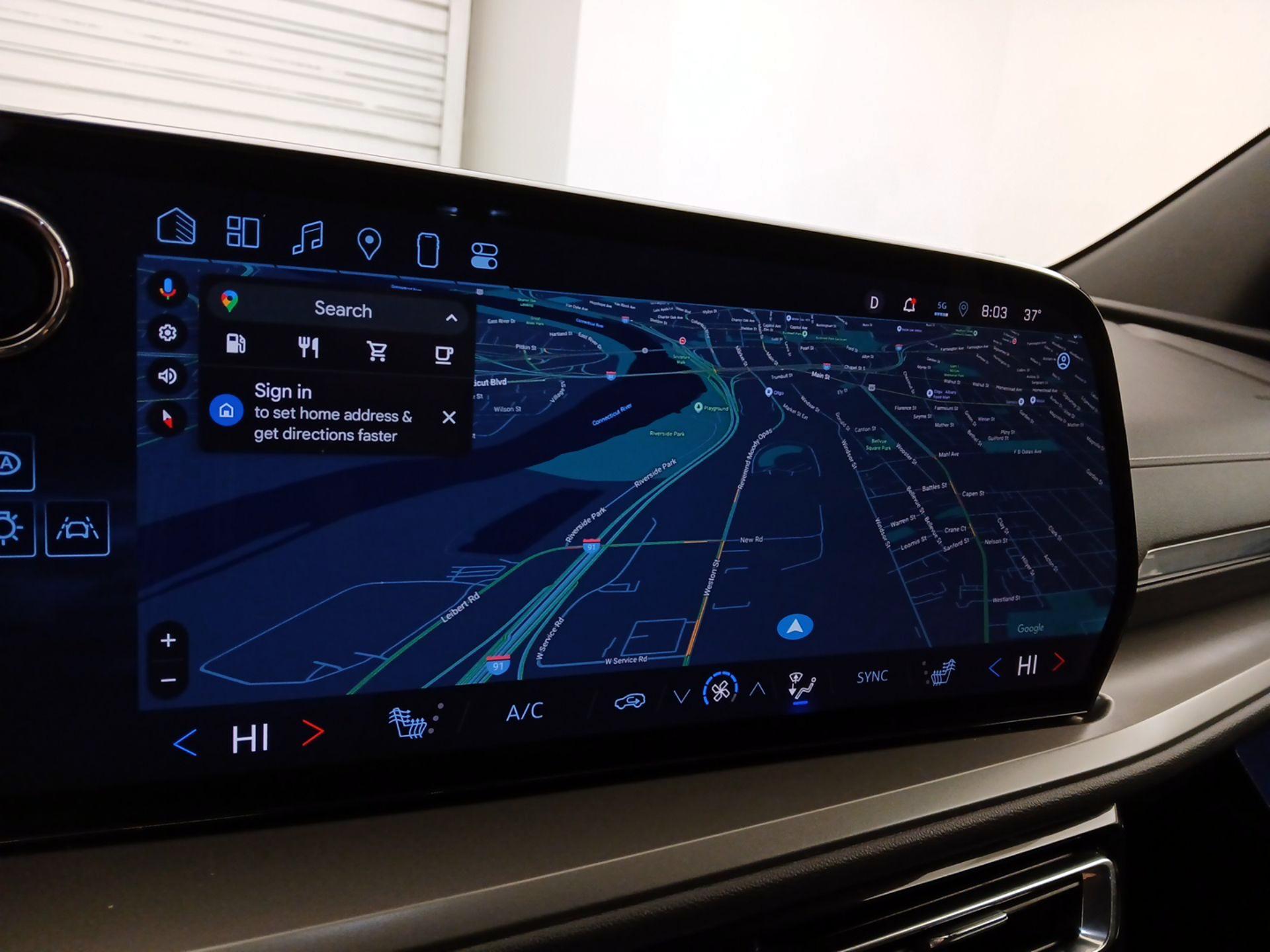 Thumbnail: 2025 Chevrolet Traverse - 14