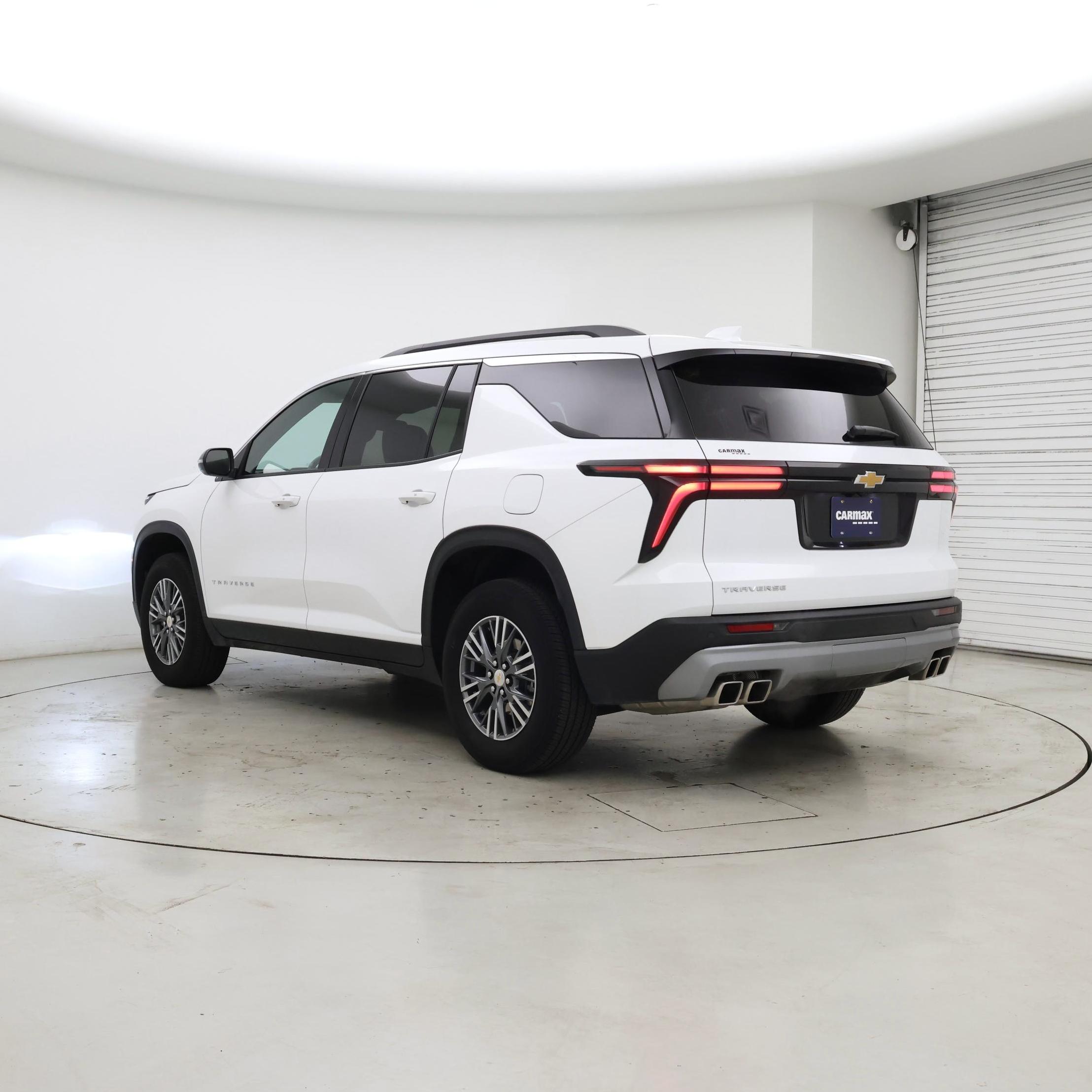 Thumbnail: 2025 Chevrolet Traverse - 2