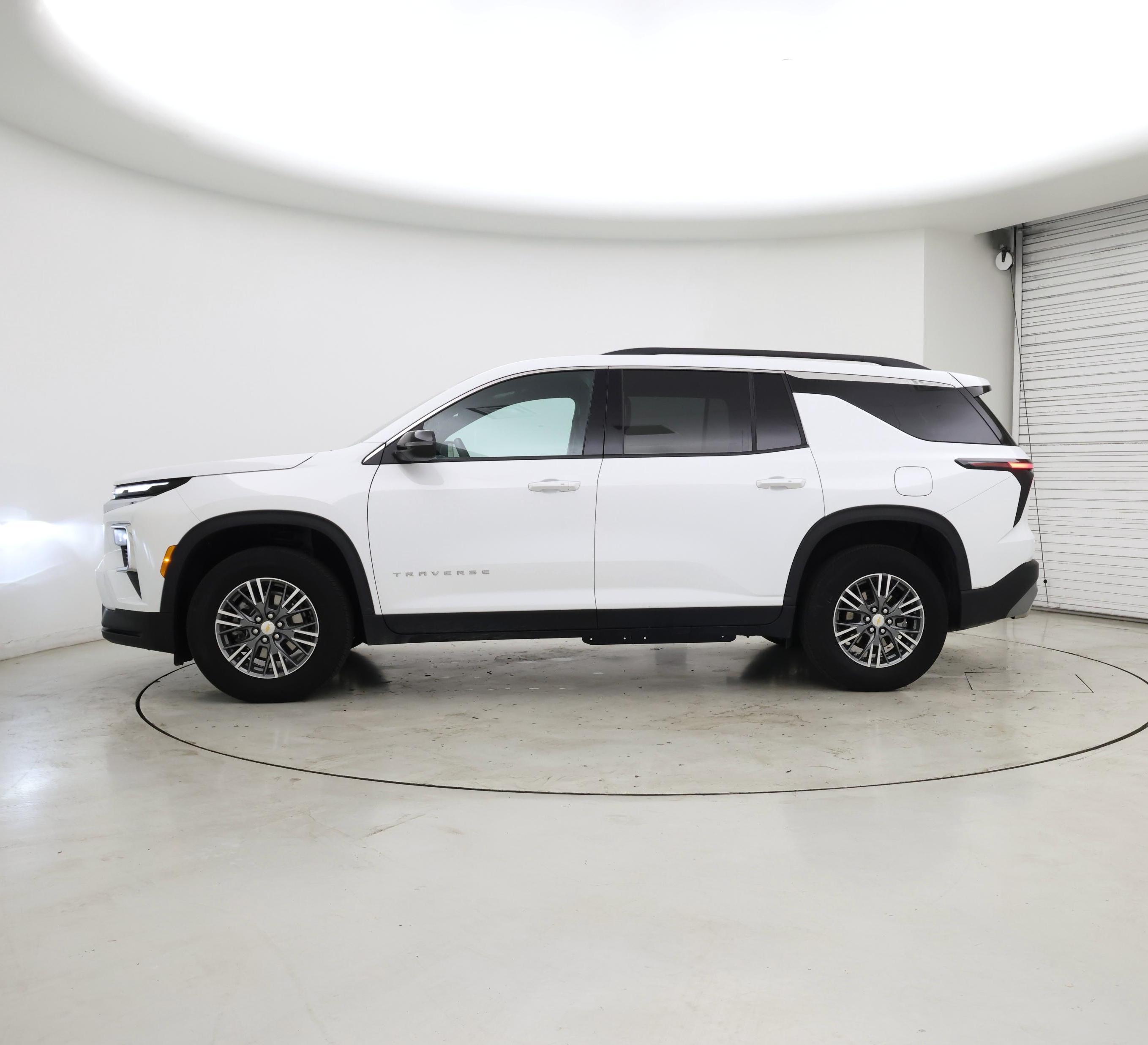 Thumbnail: 2025 Chevrolet Traverse - 3