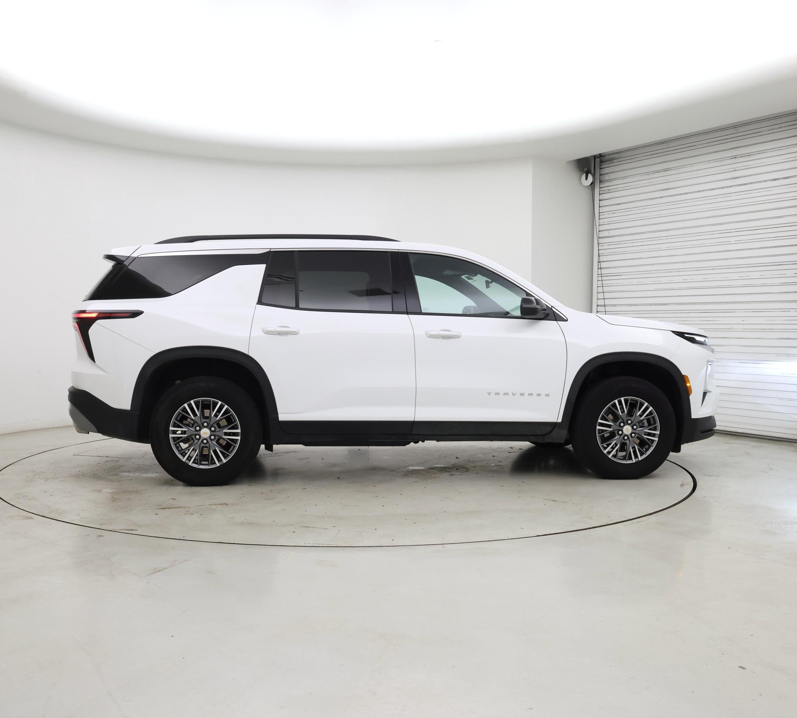 Thumbnail: 2025 Chevrolet Traverse - 7