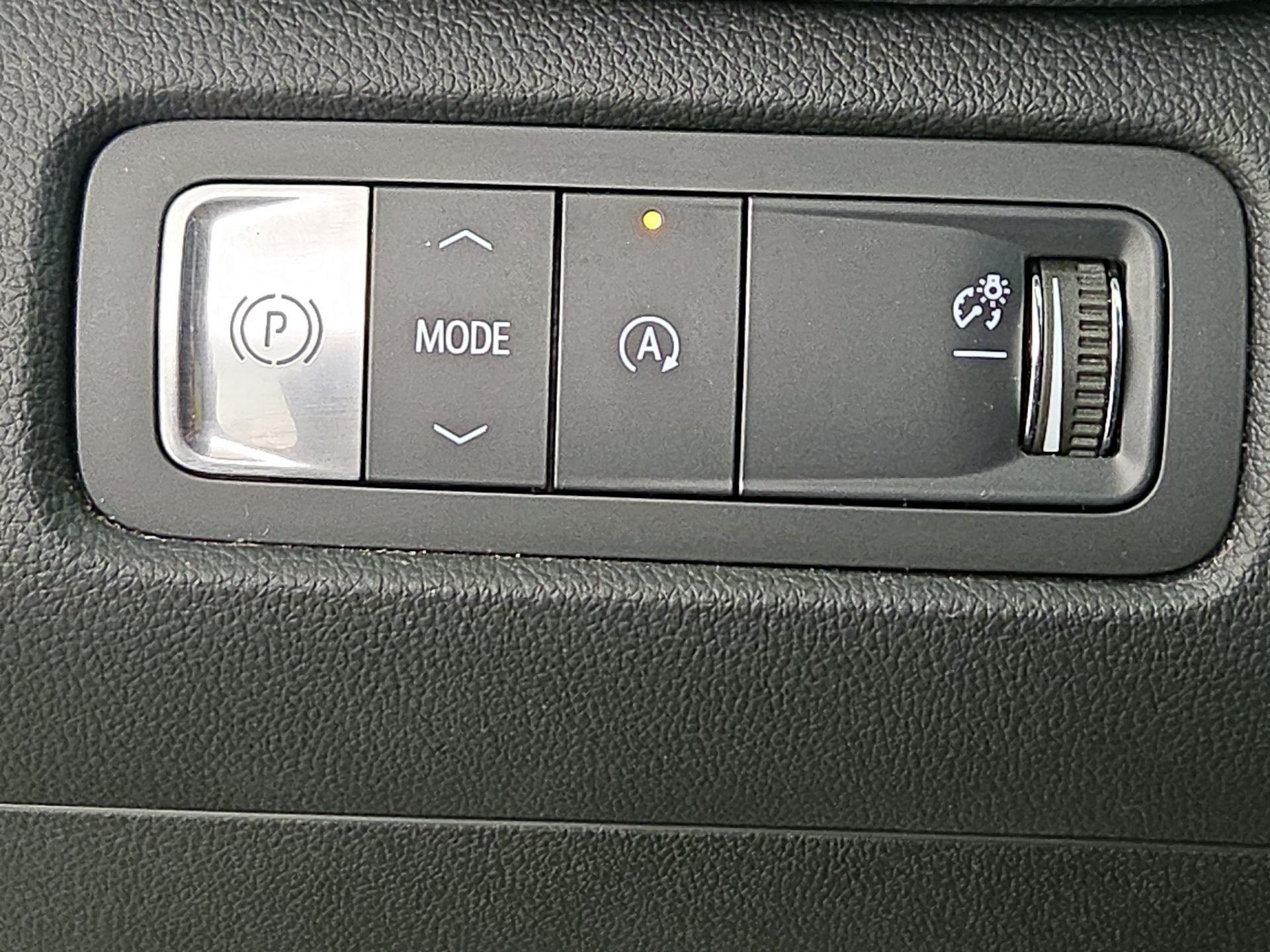 Thumbnail: 2025 GMC Acadia - 13